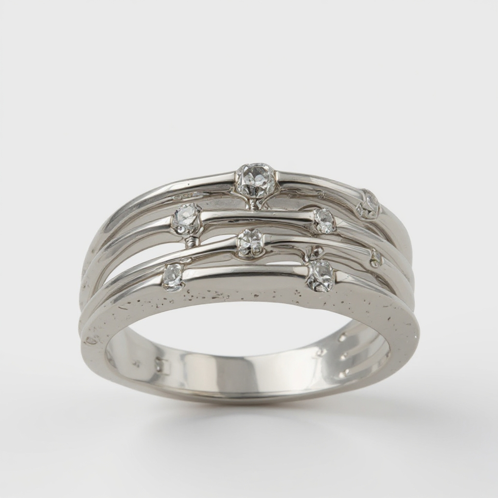Estate Jewelry 10K White Gold with Ring With 8 Round Diamonds 0.24 Total Carat Weight. (Size 7.00)