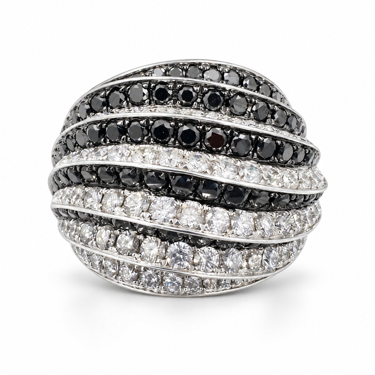 18K White Gold Band with Black and White Diamonds 3.94 Ct. (Size 6.25)