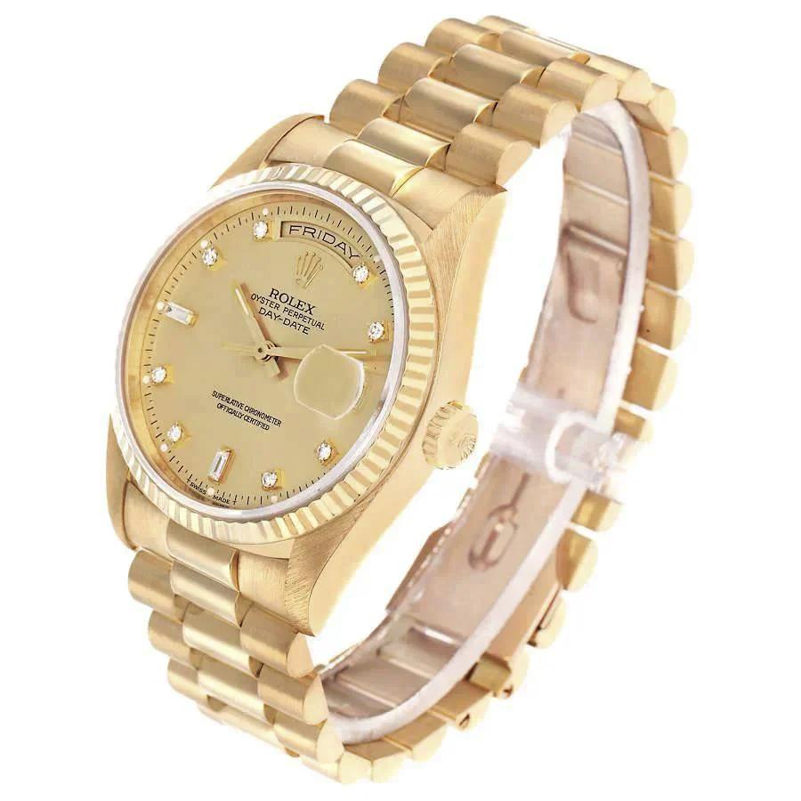 1990 Men's Rolex 36mm Day-Date Presidential 18K Yellow Gold Watch with Champagne Diamond Dial and Fluted Bezel. (Pre-Owned 18238)