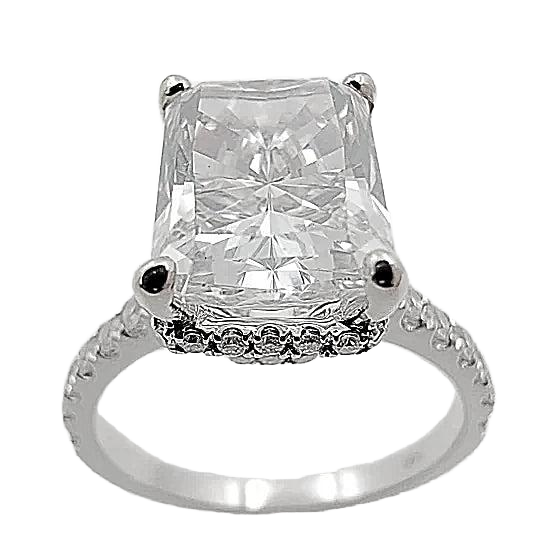 18K White Gold 3.24ct Engagement Ring With Lab Grown Center Diamond.