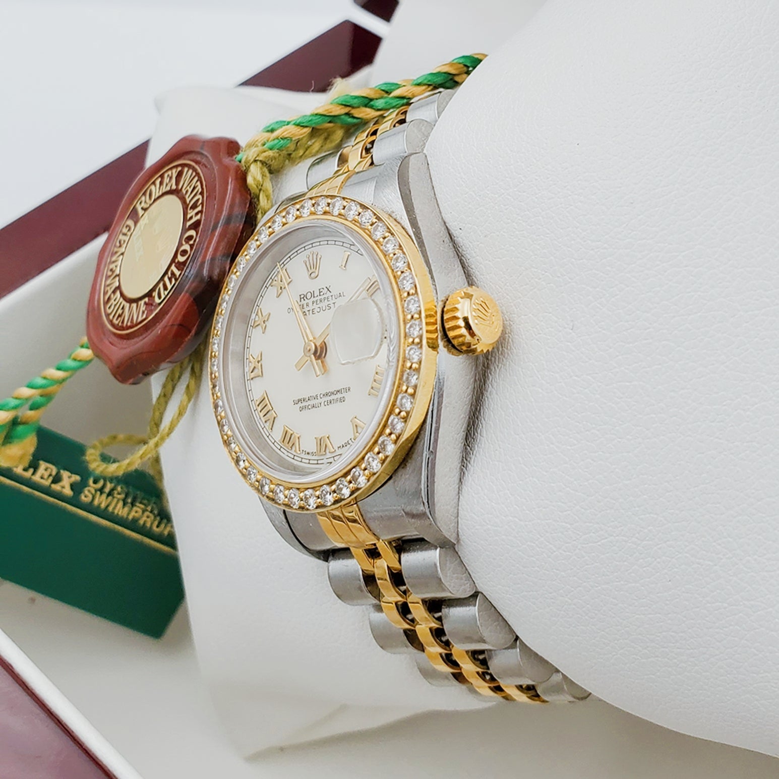 Ladies Rolex 18K Gold Two Tone 26mm DateJust Wristwatch w/ Off-White Dial, Roman Numerals & Diamond Bezel. (Pre-Owned)