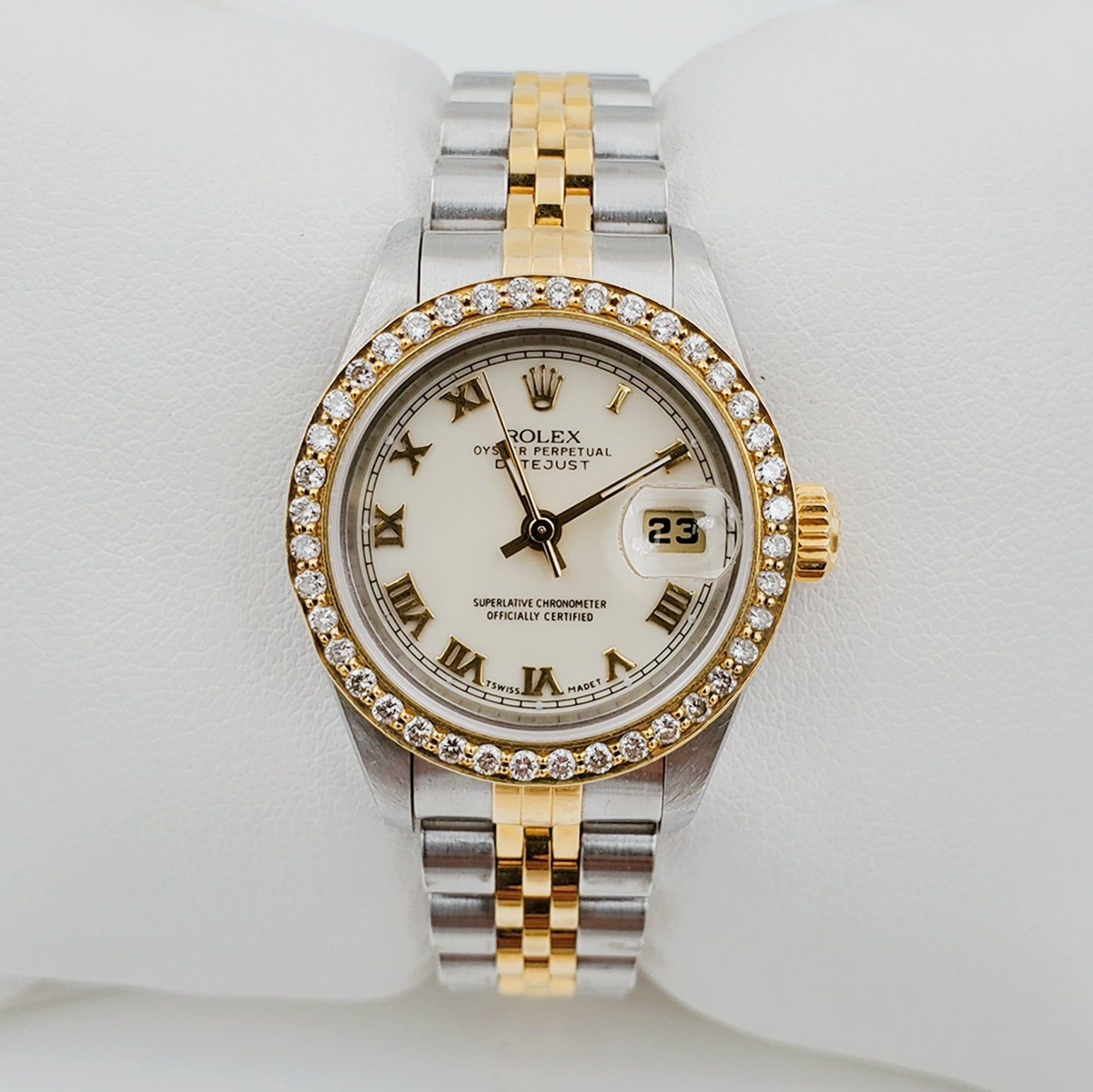 Ladies Rolex 18K Gold Two Tone 26mm DateJust Wristwatch w/ Off-White Dial, Roman Numerals & Diamond Bezel. (Pre-Owned)