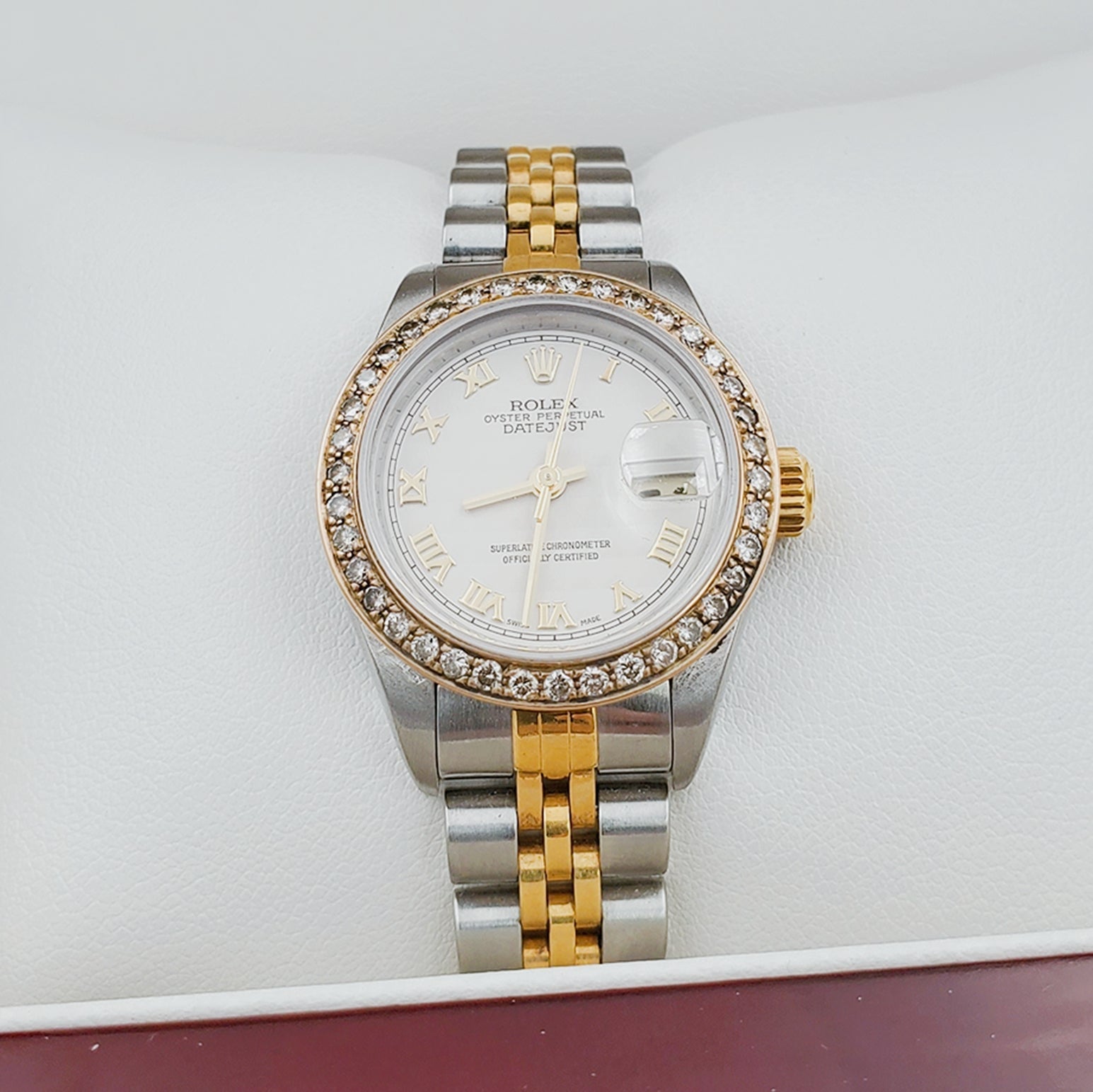 Ladies Rolex 18K Gold Two Tone 26mm DateJust Wristwatch w/ Roman Numerals, Off-White Dial & Diamond Bezel. (Pre-Owned)