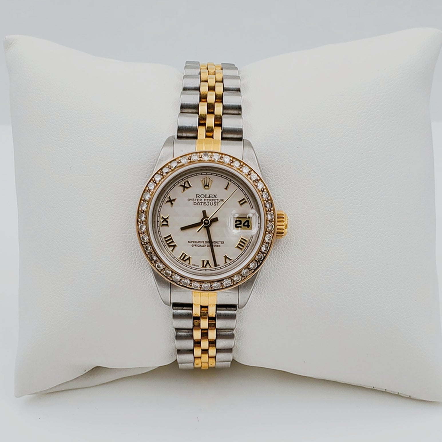 Ladies Rolex 18K Gold Two Tone 26mm DateJust Wristwatch w/ Roman Numerals, Off-White Dial & Diamond Bezel. (Pre-Owned)