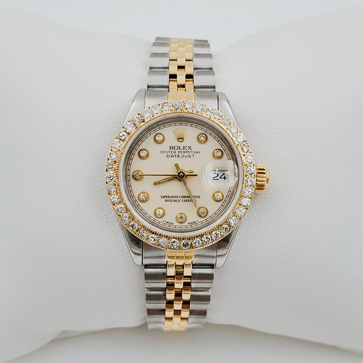 Ladies Rolex 26mm DateJust 18K Gold / Two Tone Stainless Steel Wristwatch w/ Beige Diamond Dial & Diamond Bezel. (Pre-Owned)