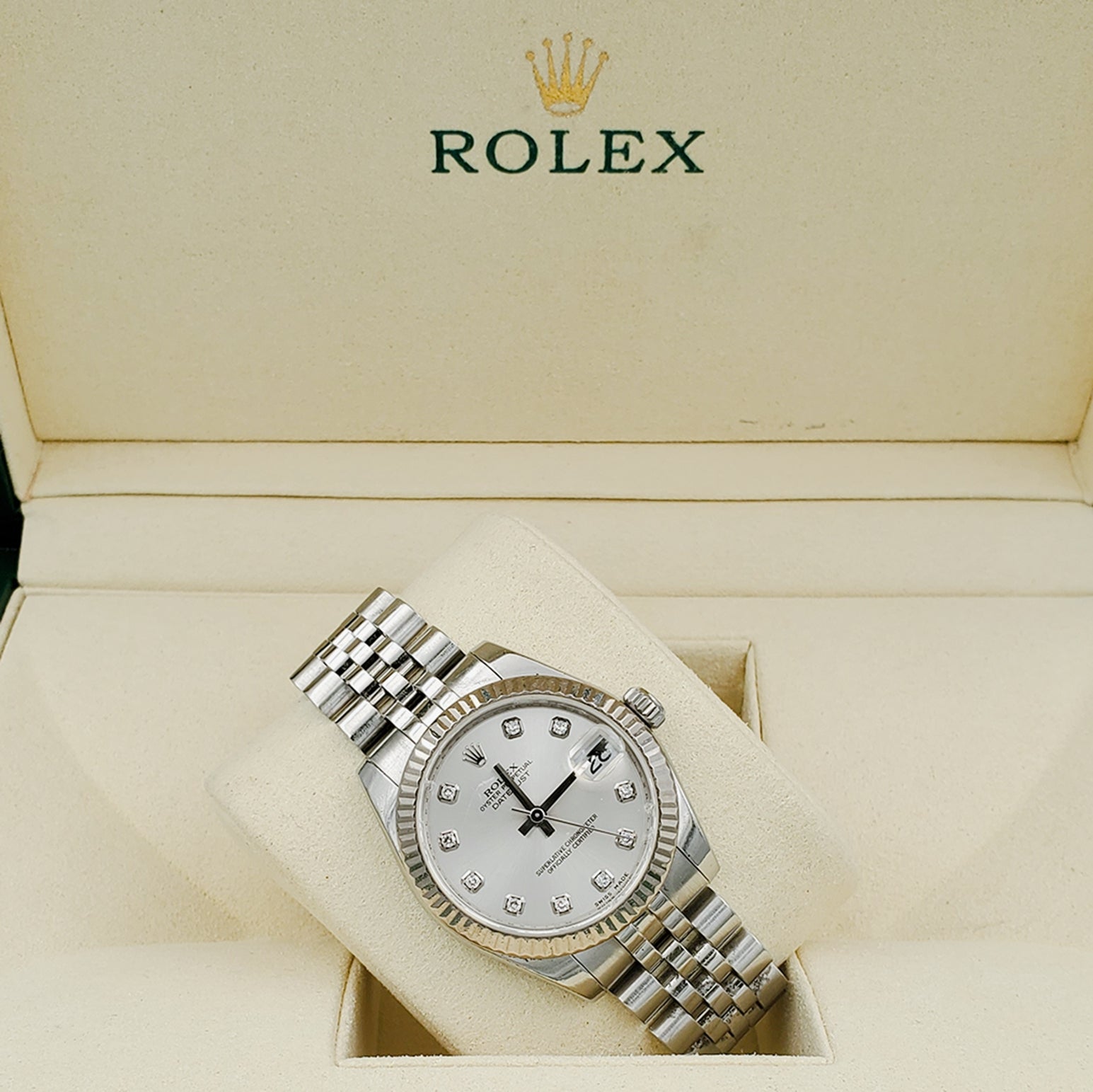 Unisex Midsize Rolex DateJust 31mm Stainless Steel Wristwatch w/ Silver Diamond Dial & Fluted Bezel. (Pre-Owned)