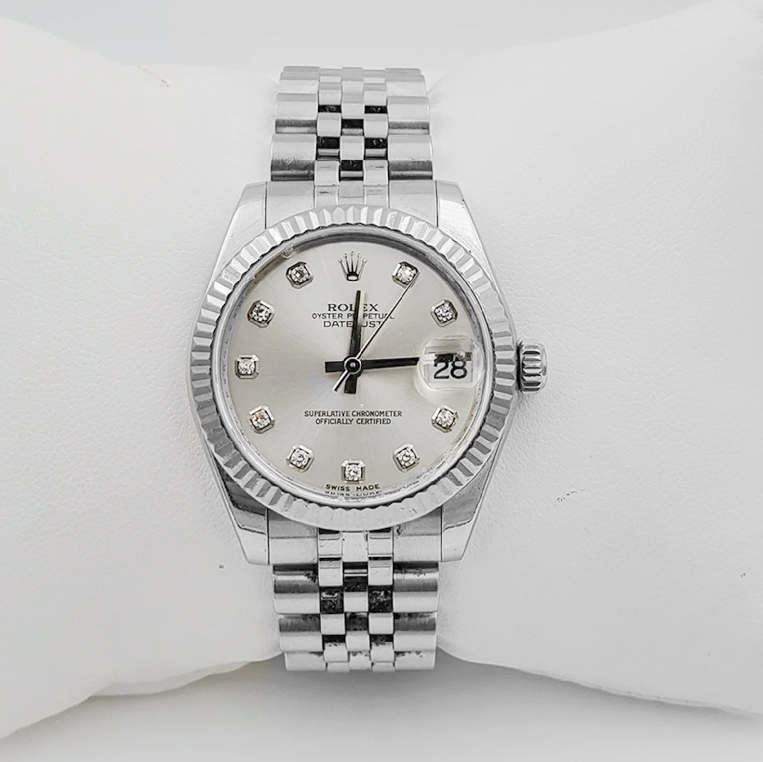 Unisex Midsize Rolex DateJust 31mm Stainless Steel Wristwatch w/ Silver Diamond Dial & Fluted Bezel. (Pre-Owned)