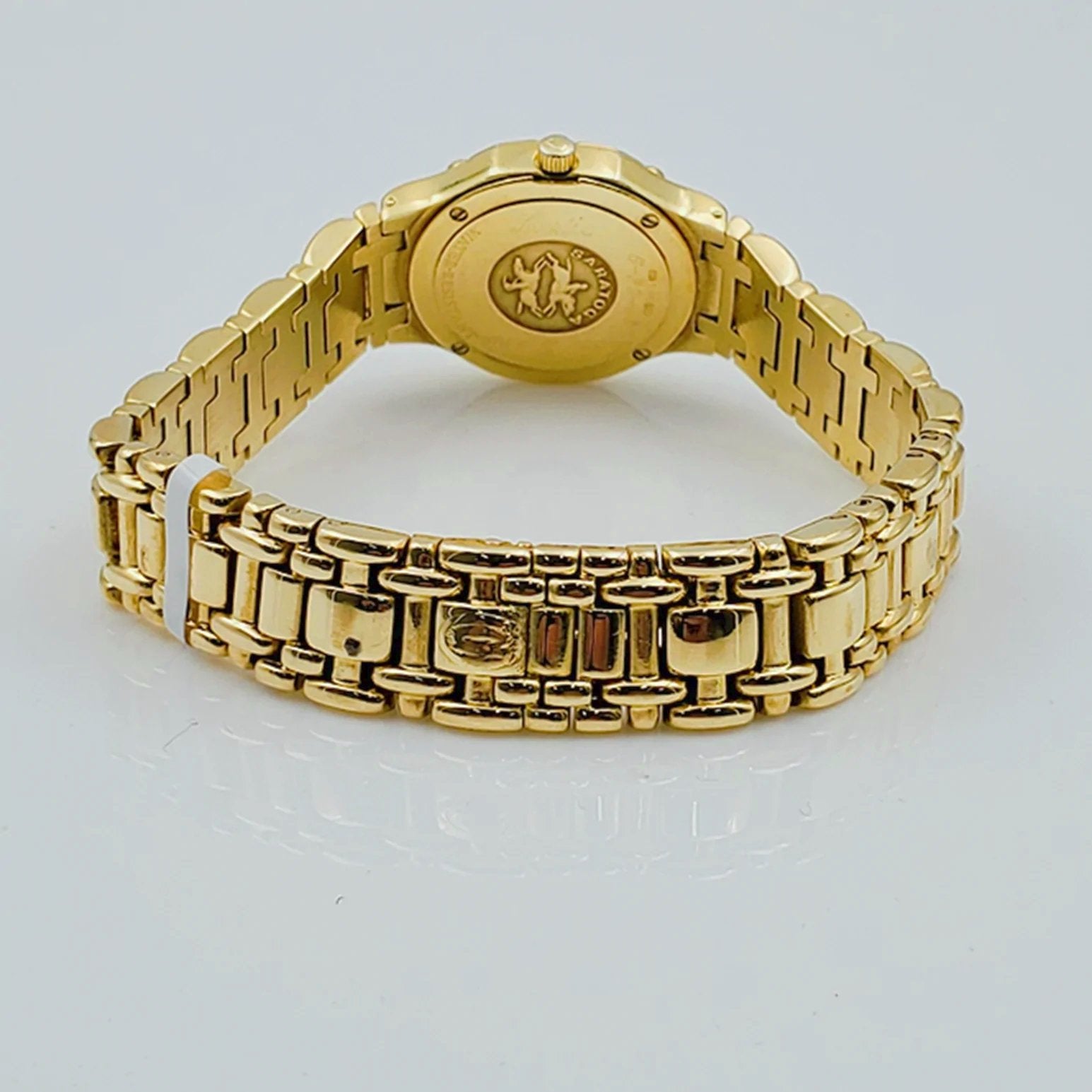 Ladies Concord Sarento 24mm Solid 18K Yellow Gold Wristwatch with Roman Numeral Gold Dial & Diamond Bezel. (Pre-Owned)