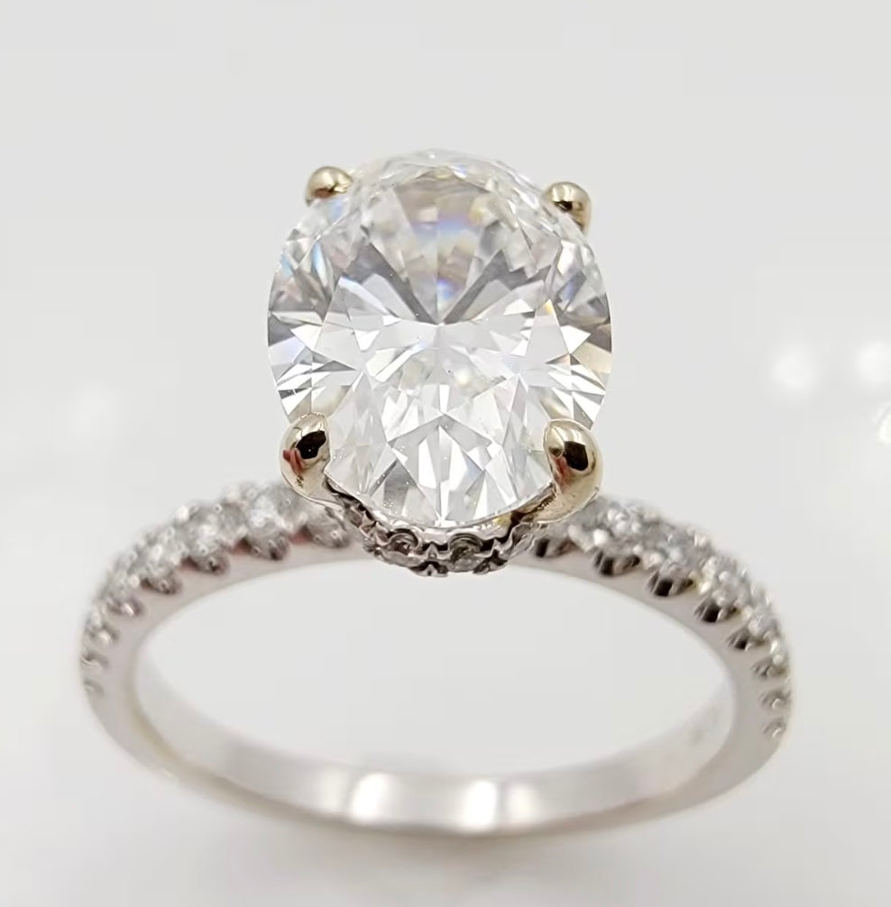 18k White Gold 1.84ct Engagement Ring with Lab Grown Oval diamond