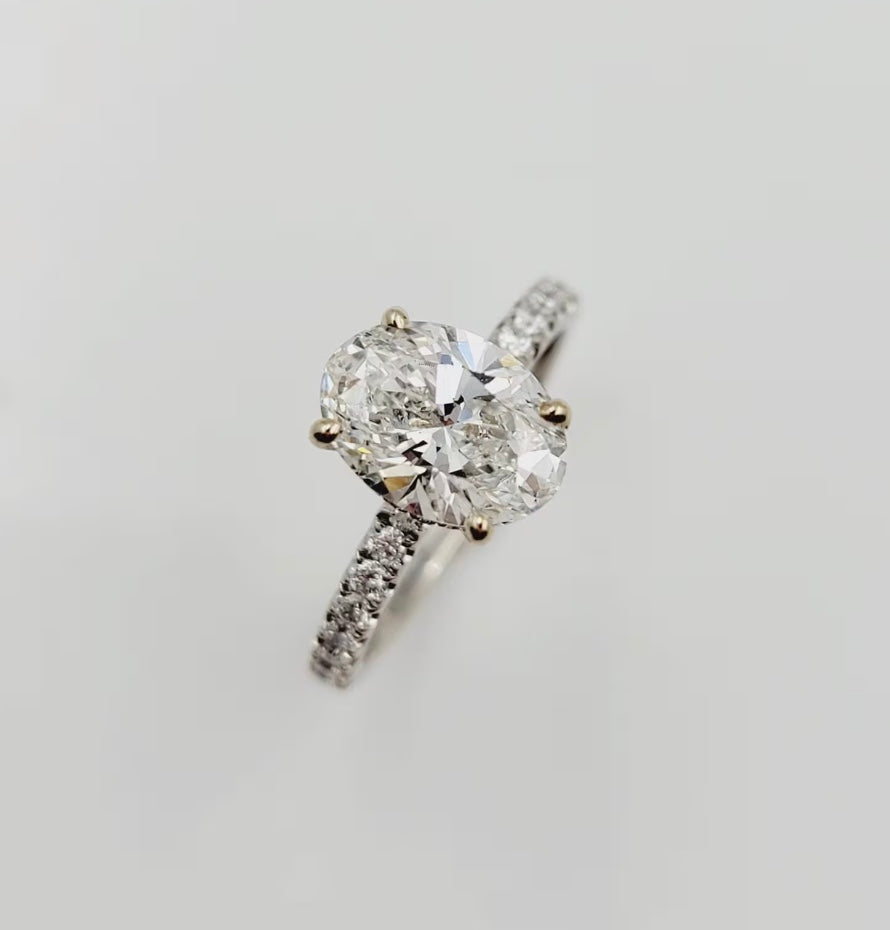 18k White Gold 1.84ct Engagement Ring with Lab Grown Oval diamond