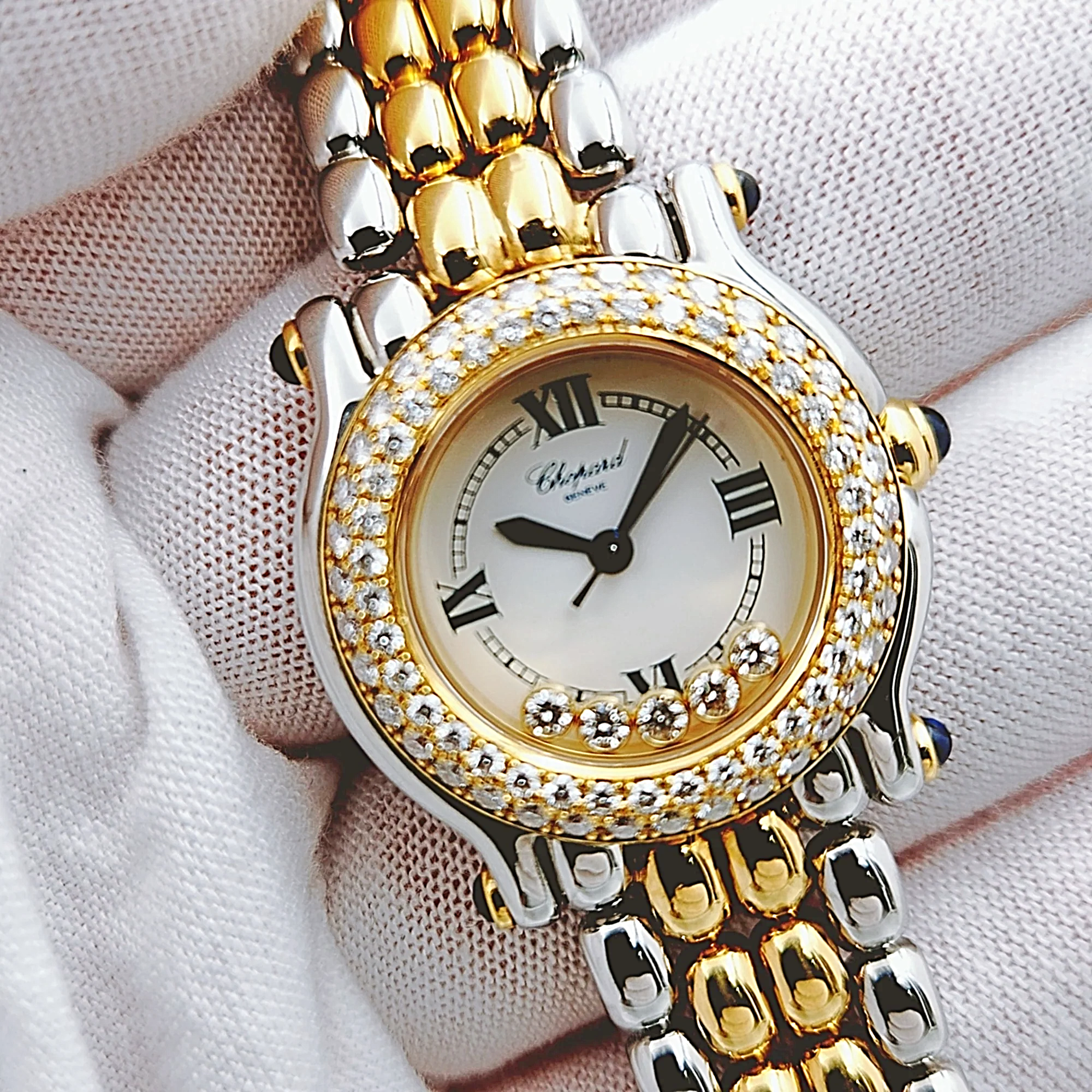Ladies Chopard 26mm Happy Sport Five Diamond 18K Yellow Gold / Stainless Steel Watch with White Dial and Diamond Bezel. (Pre-Owned 27/8251-23)