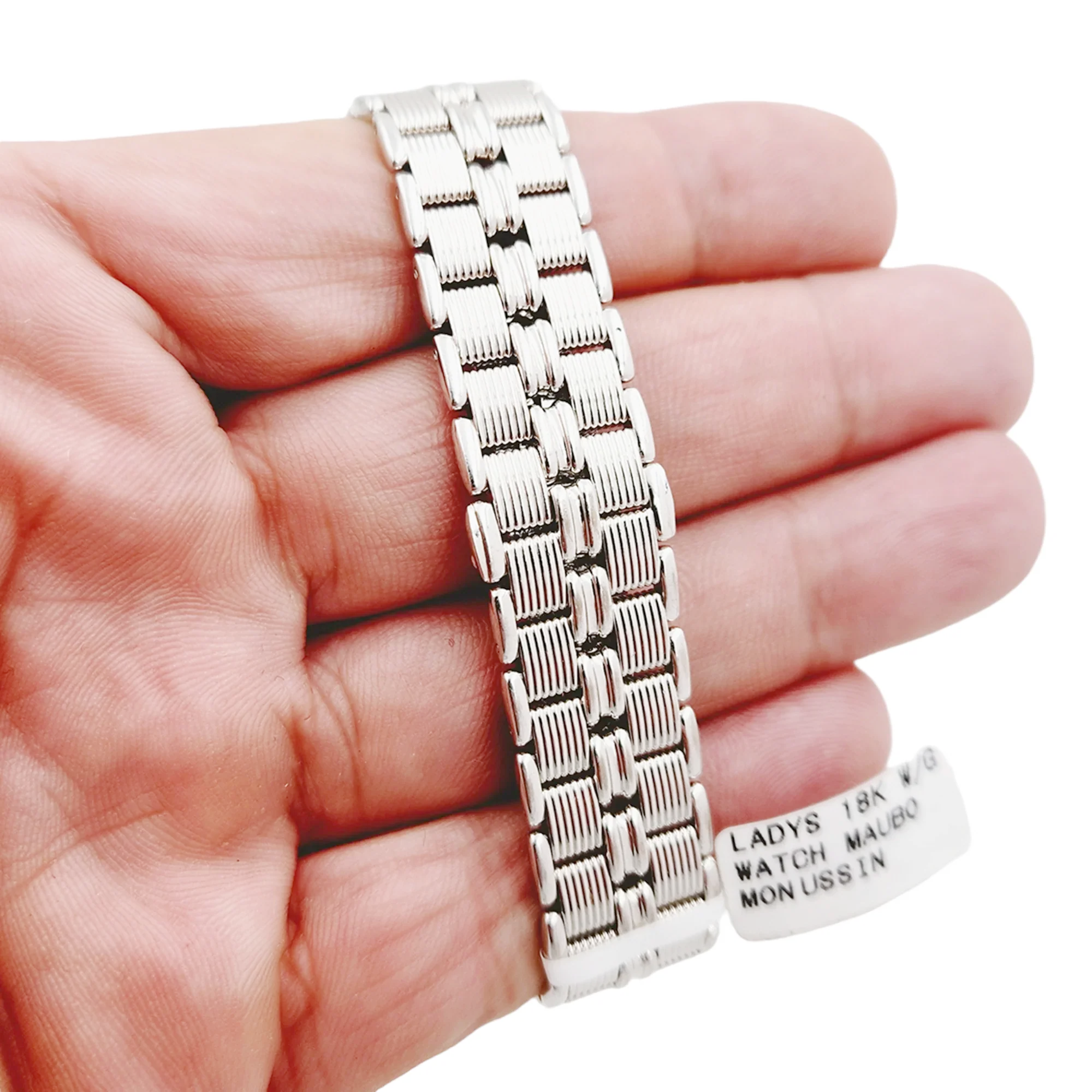 Ladies Mauboussin 26mm - 18K White Gold Watch With Mother of Peal Dial and Diamond Bezel. (Pre-Owned 63683)