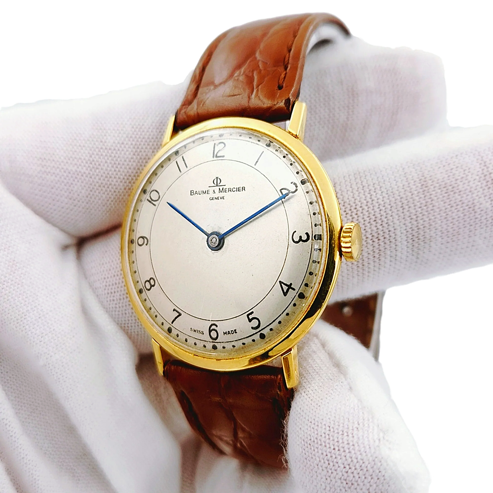 Men's Baume & Mercier 33mm Vintage 18K Yellow Gold Automatic Watch with Brown Leather Band and Egg-Shell Dial. (Pre-Owned 35061)