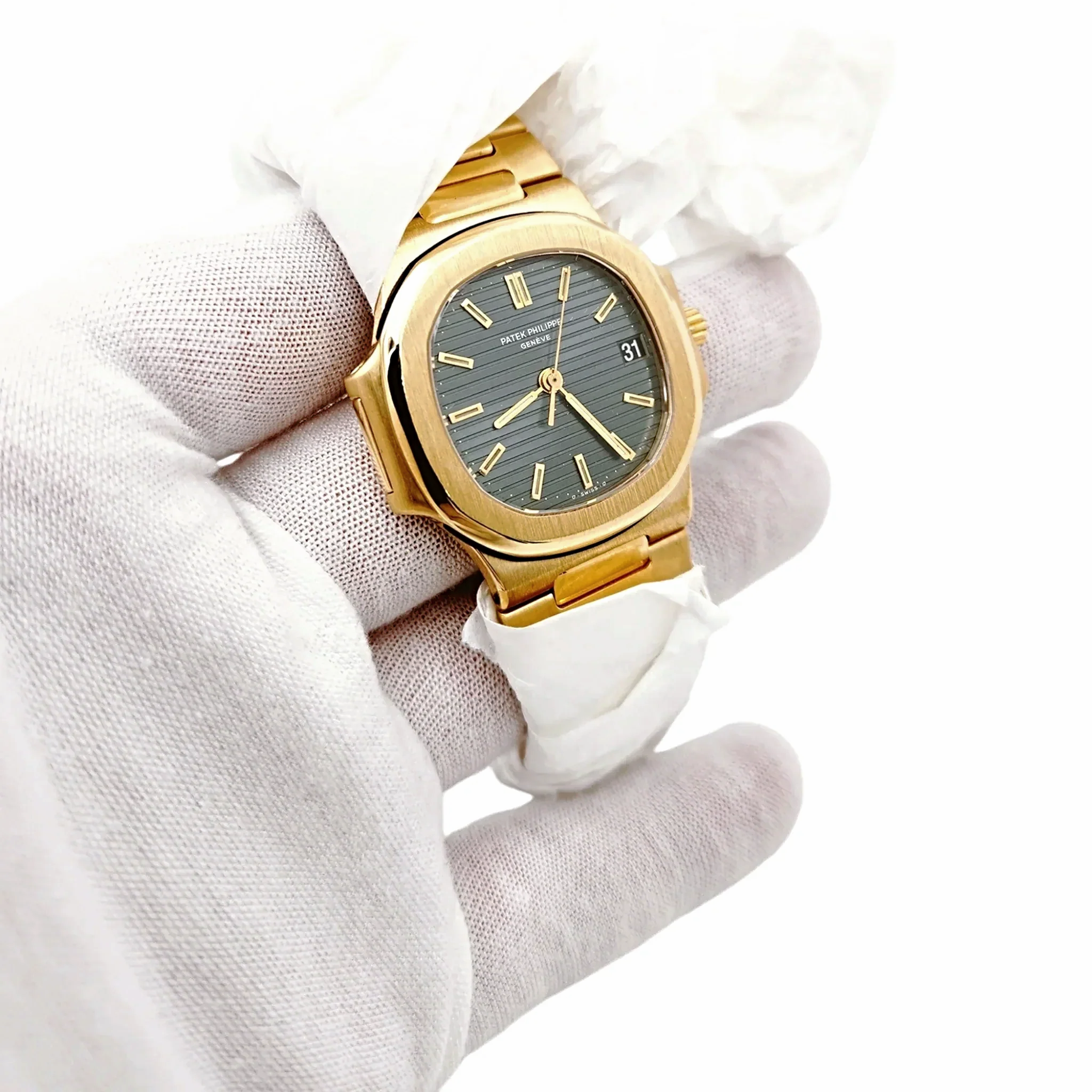 Men's Patek Philippe 37mm Nautilus - 18K Yellow Gold Watch with Blue Dial. (Pre-Owned 3800)