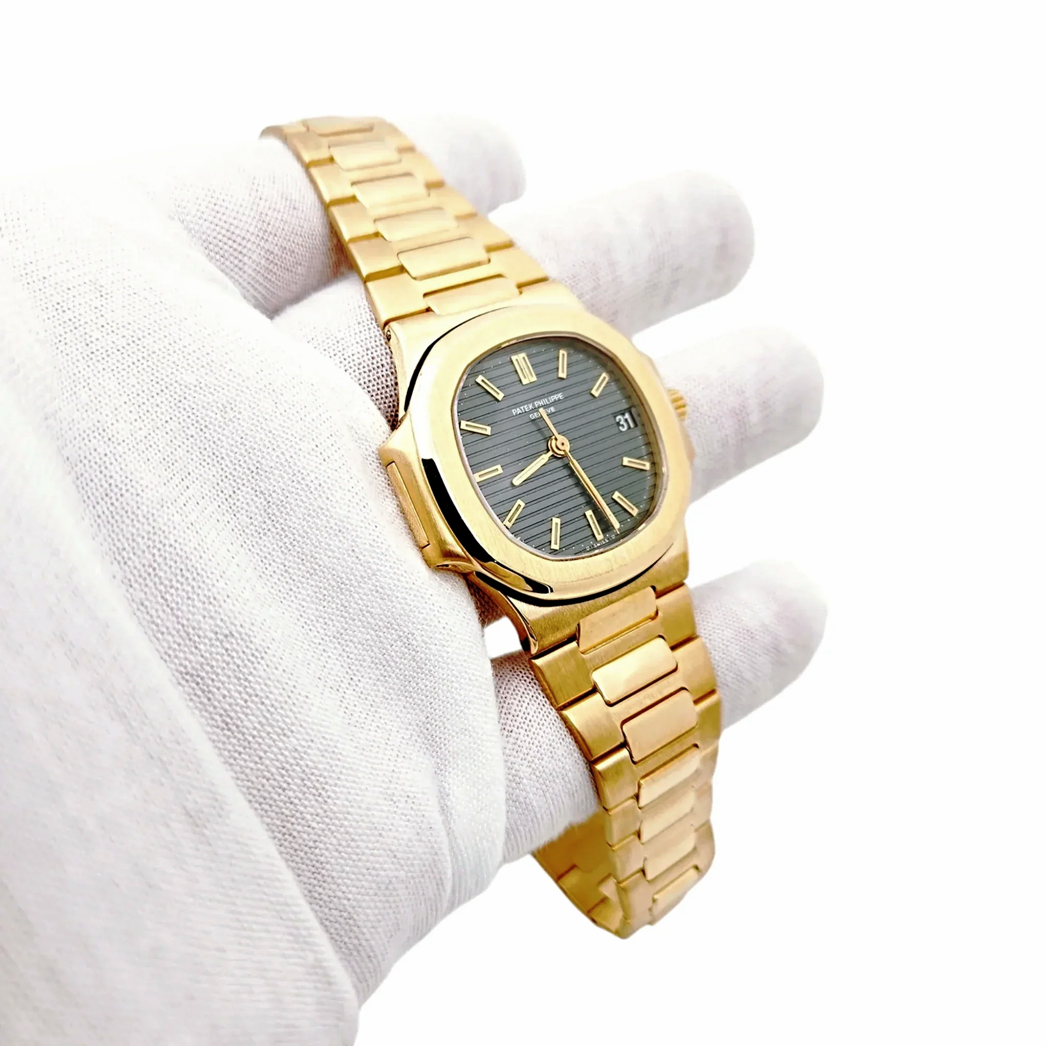 Men's Patek Philippe 37mm Nautilus - 18K Yellow Gold Watch with Blue Dial. (Pre-Owned 3800)