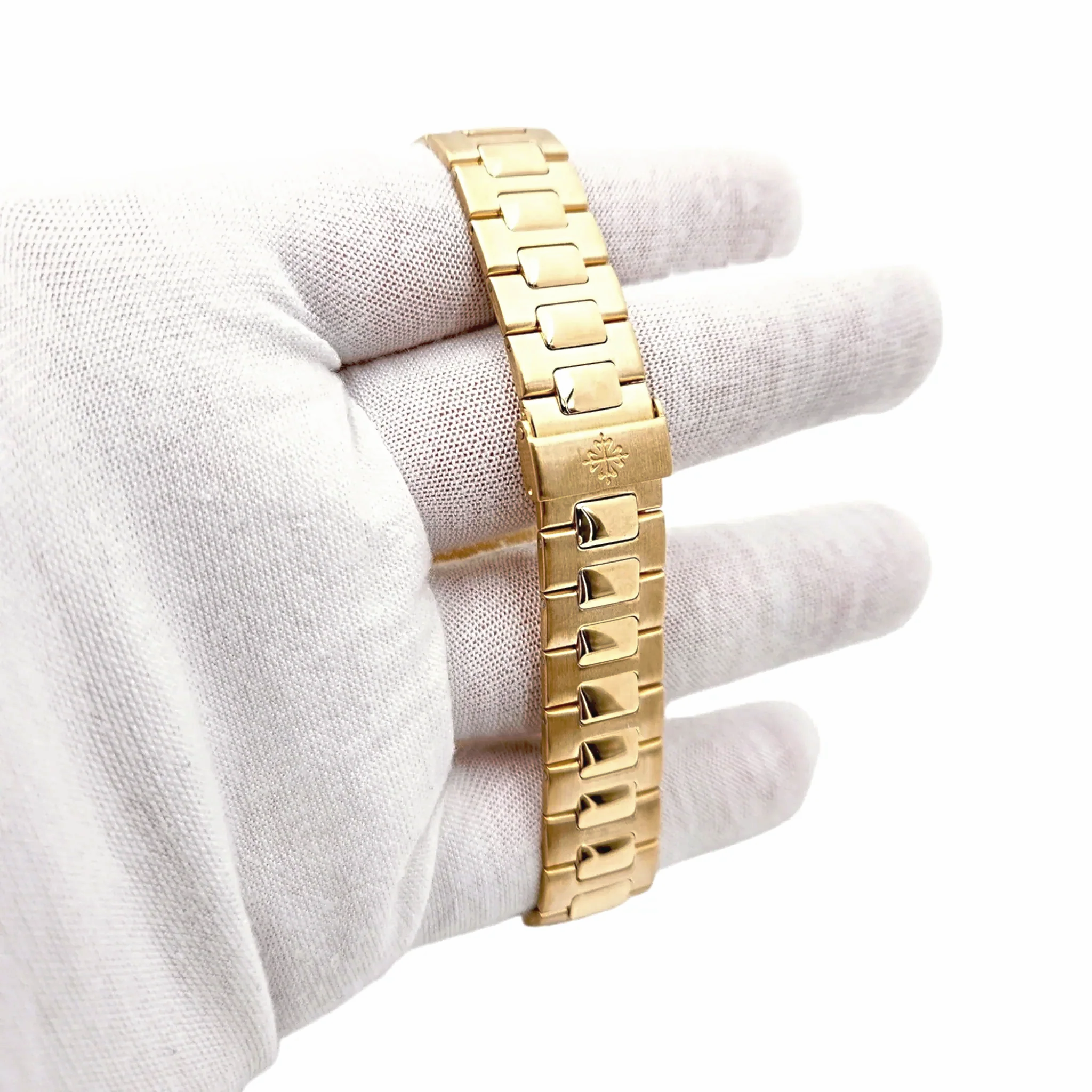 Men's Patek Philippe 37mm Nautilus - 18K Yellow Gold Watch with Blue Dial. (Pre-Owned 3800)