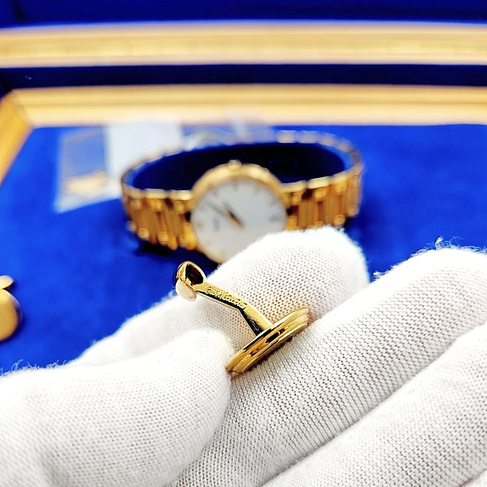 Men's Piaget 31mm Dancer Vintage Solid 18K Yellow Gold Band Watch with White Dial. (Pre-Owned)