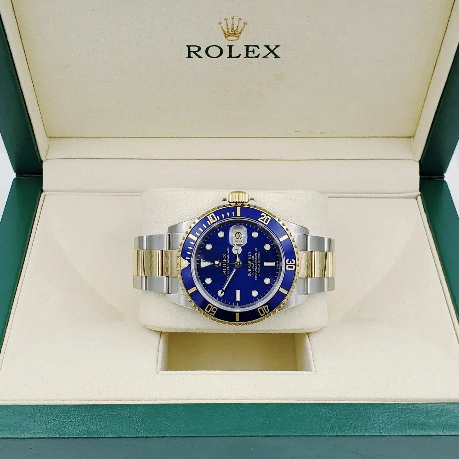 2014 Men's Rolex 40mm Submariner Oyster Perpetual Two Tone 18K Yellow Gold / Stainless Steel Watch with Blue Dial and Blue Bezel. (Pre-Owned 116613LB)