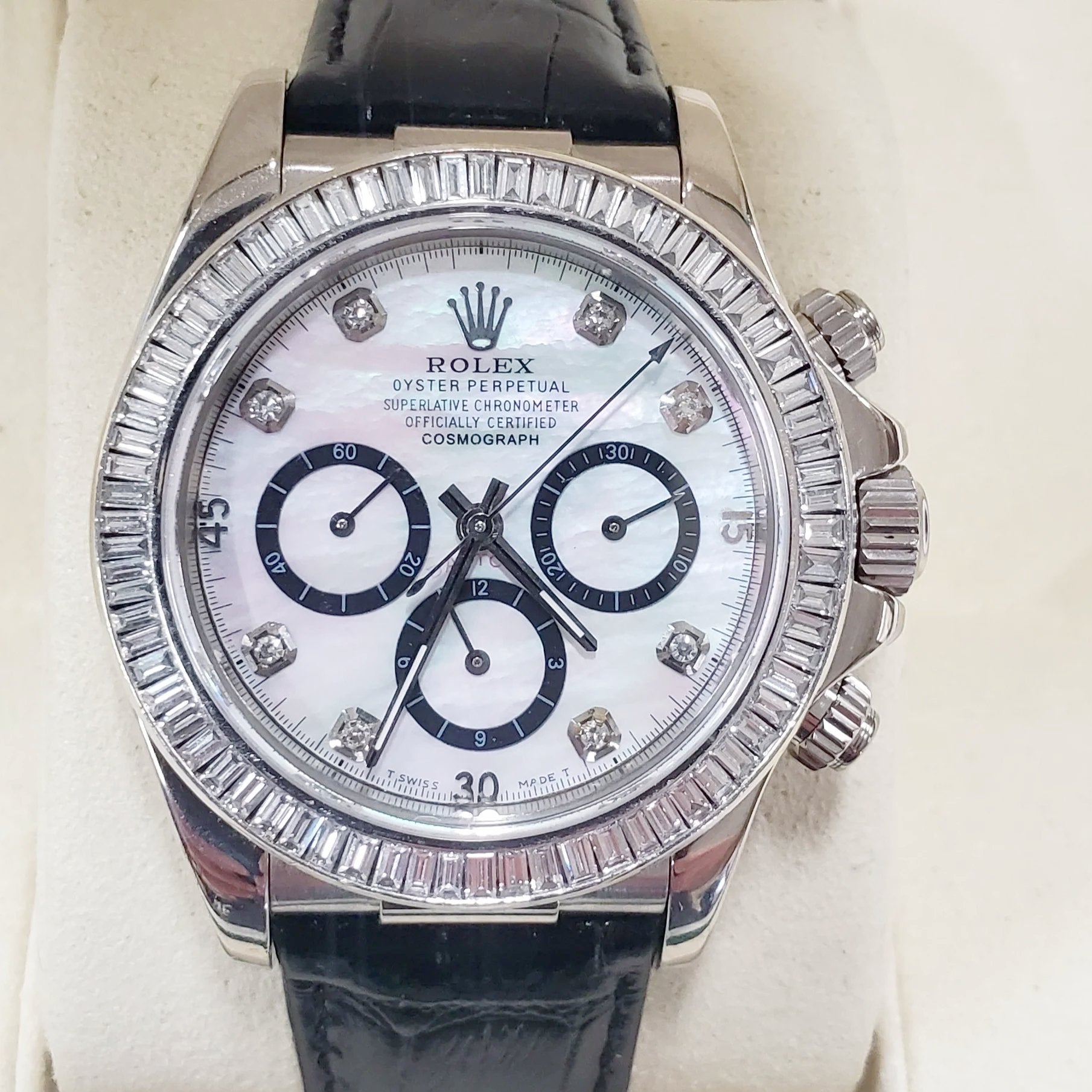 Men's Rolex Daytona  40mm Leather Band Watch with Mother of Pearl Diamond Dial and Diamond Bezel. (Pre-Owned 116518)