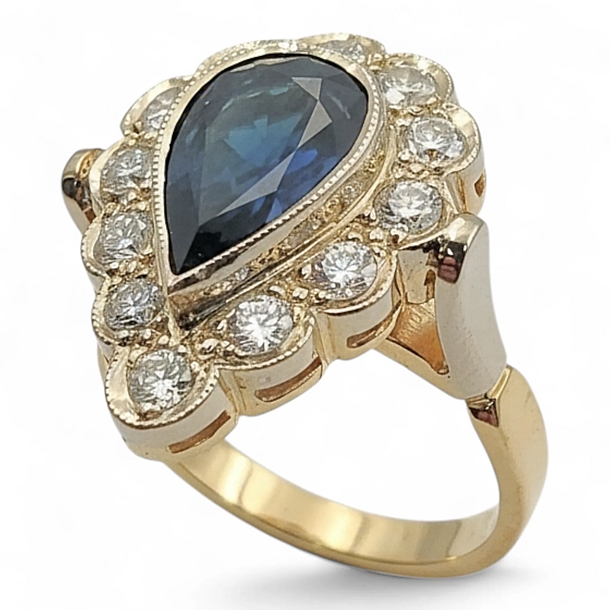 Estate Jewelry 14K Yellow Gold 3 Ct. Bluish Green Sapphire with 12 Round Diamonds. (Size 5.0)