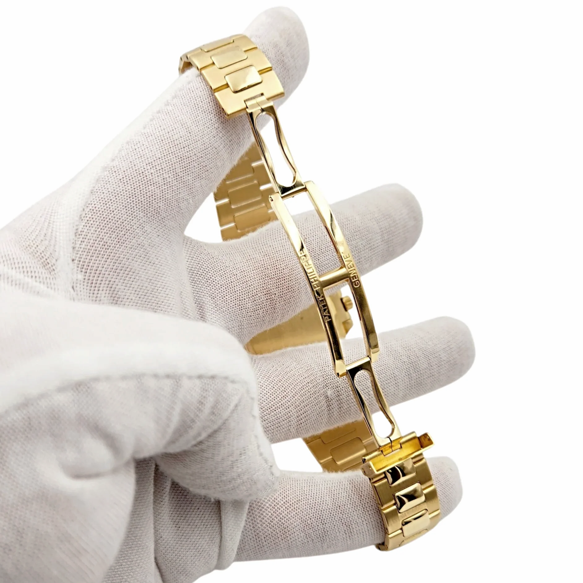 Men's Patek Philippe 37mm Nautilus - 18K Yellow Gold Watch with Blue Dial. (Pre-Owned 3800)