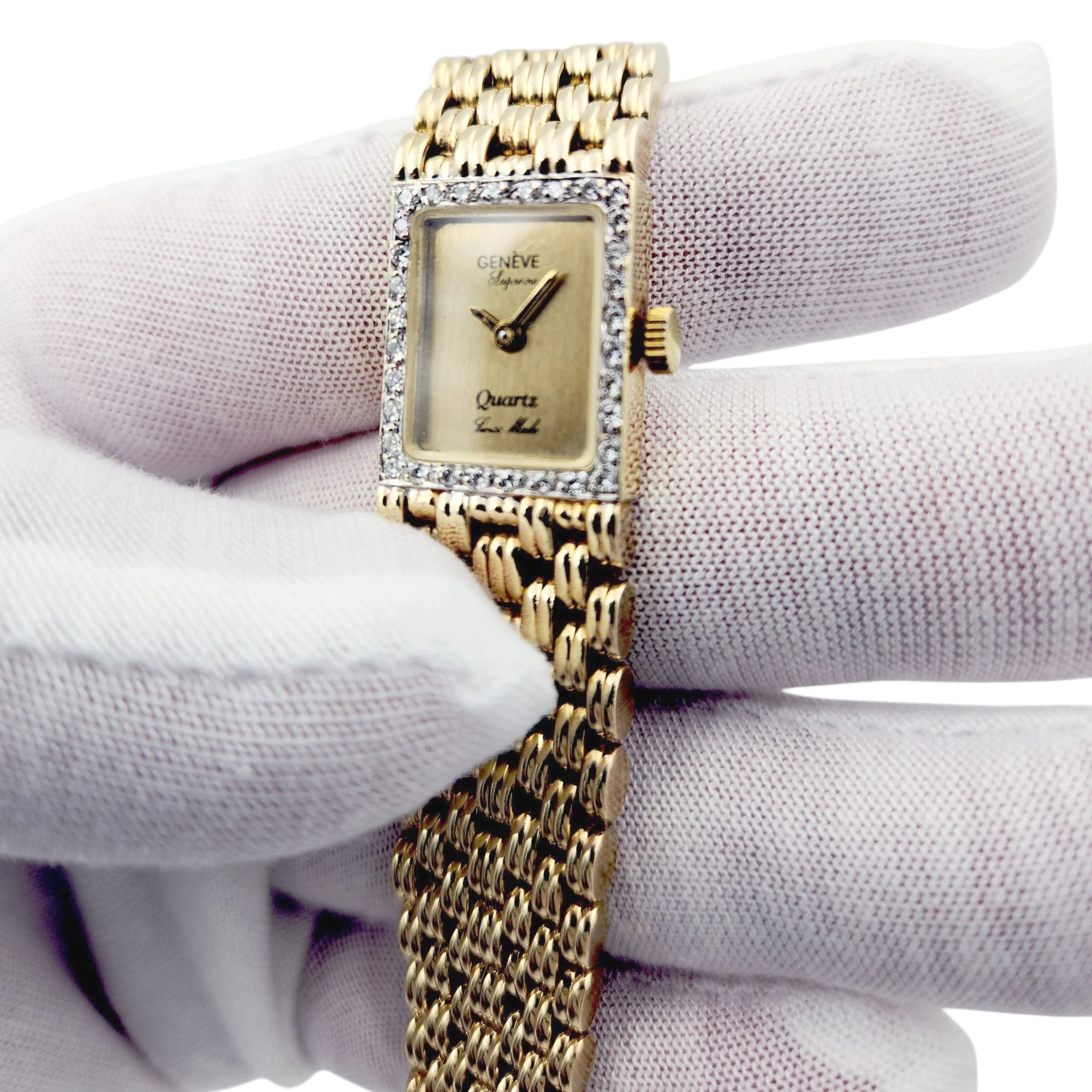 Ladies Geneve Vintage 14K Yellow Gold Watch with Gold Dial and Diamond Bezel. (Pre-Owned)