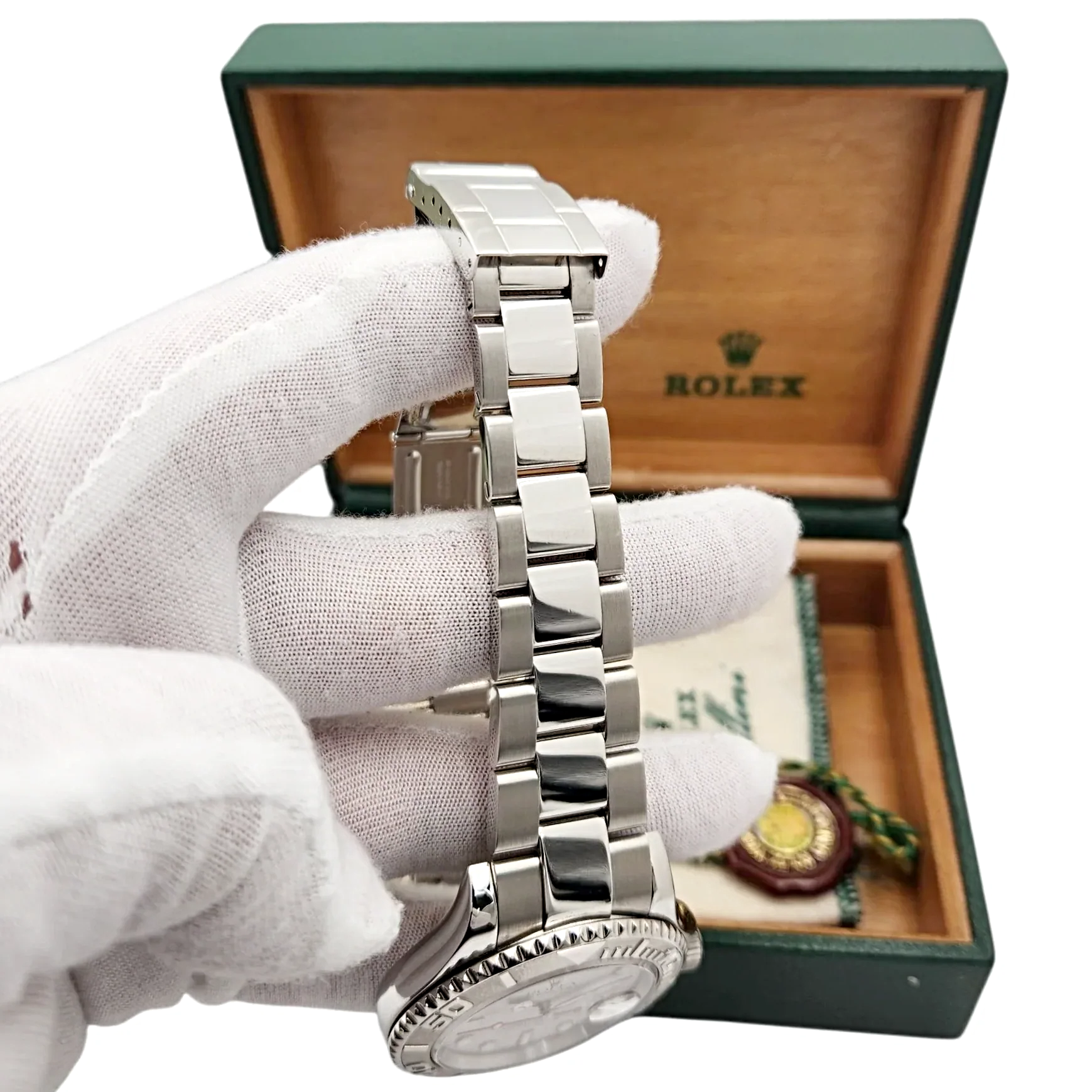 Men's Rolex Yacht-Master 40mm Oyster Perpetual Stainless Steel Watch with Pewter Dial and Platinum Bezel. (Pre-Owned 16622)