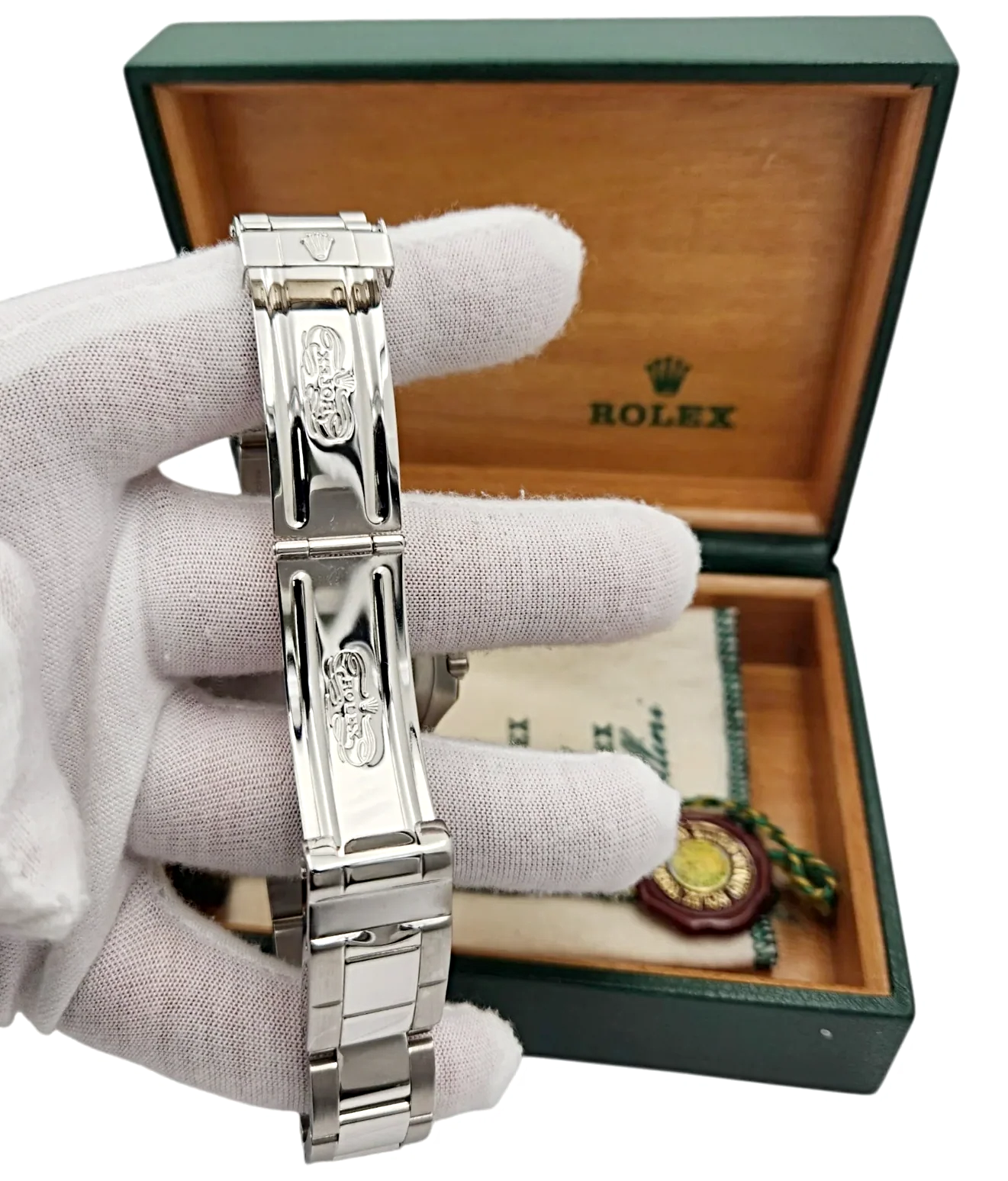 Men's Rolex Yacht-Master 40mm Oyster Perpetual Stainless Steel Watch with Pewter Dial and Platinum Bezel. (Pre-Owned 16622)