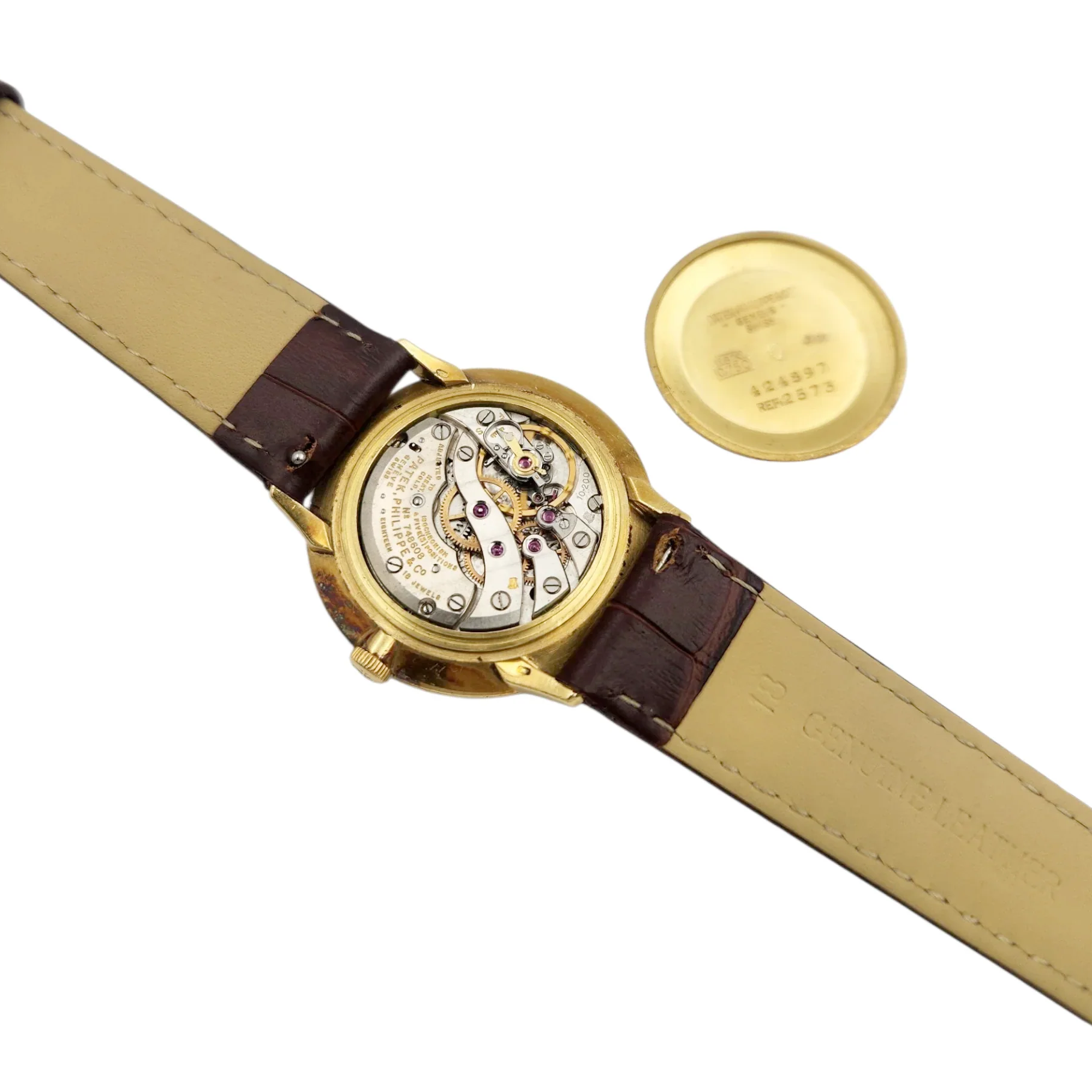 Men's Patek Philippe 33mm Calatrava Vintage 18K Yellow Gold Watch with Silver Dial. (Pre-Owned Reference 2573)