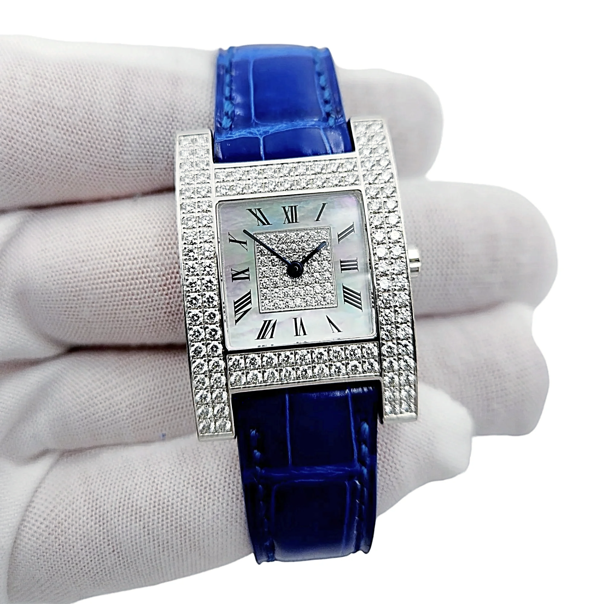 Ladies Chopard 24mm x 36mm "Your Hour" Collection 18K White Gold Watch with Diamond Dial & Diamond Bezel. (Pre-Owned 13/6818)