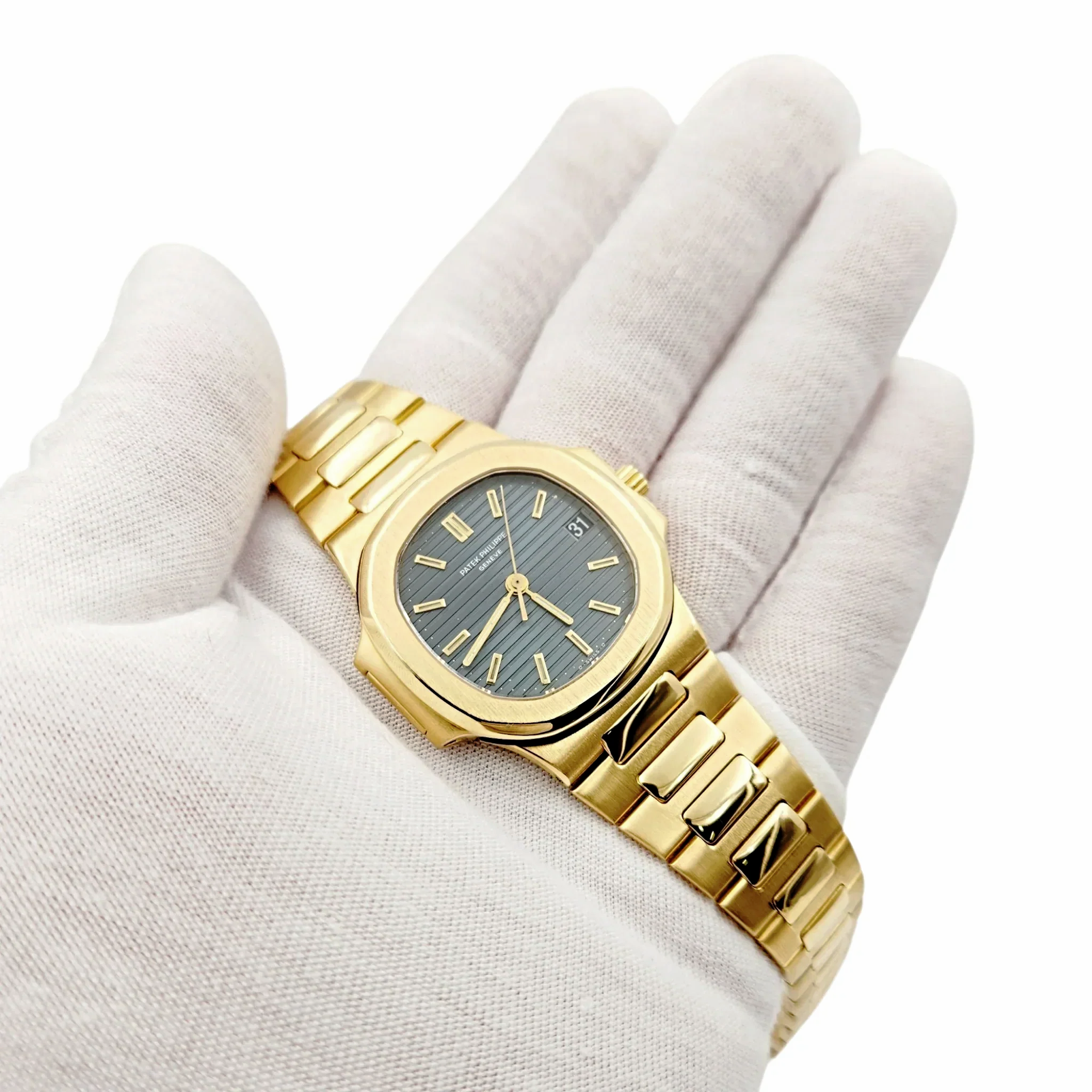 Men's Patek Philippe 37mm Nautilus - 18K Yellow Gold Watch with Blue Dial. (Pre-Owned 3800)