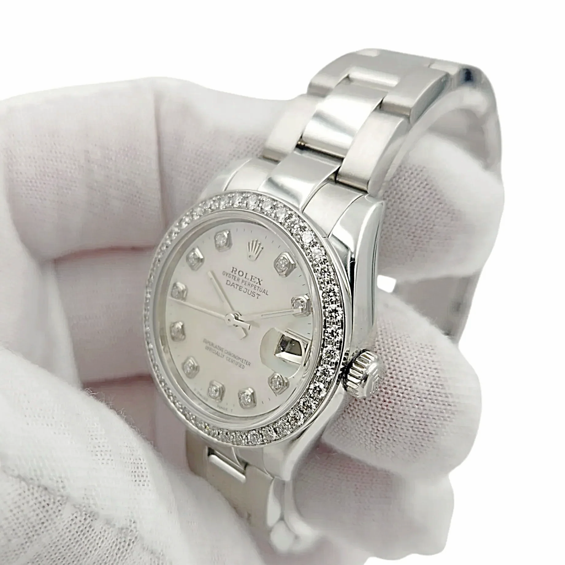 Ladies Rolex DateJust 31mm Midsize Stainless Steel Watch with Mother of Pearl Diamond Dial and Diamond Bezel. (Pre-Owned)