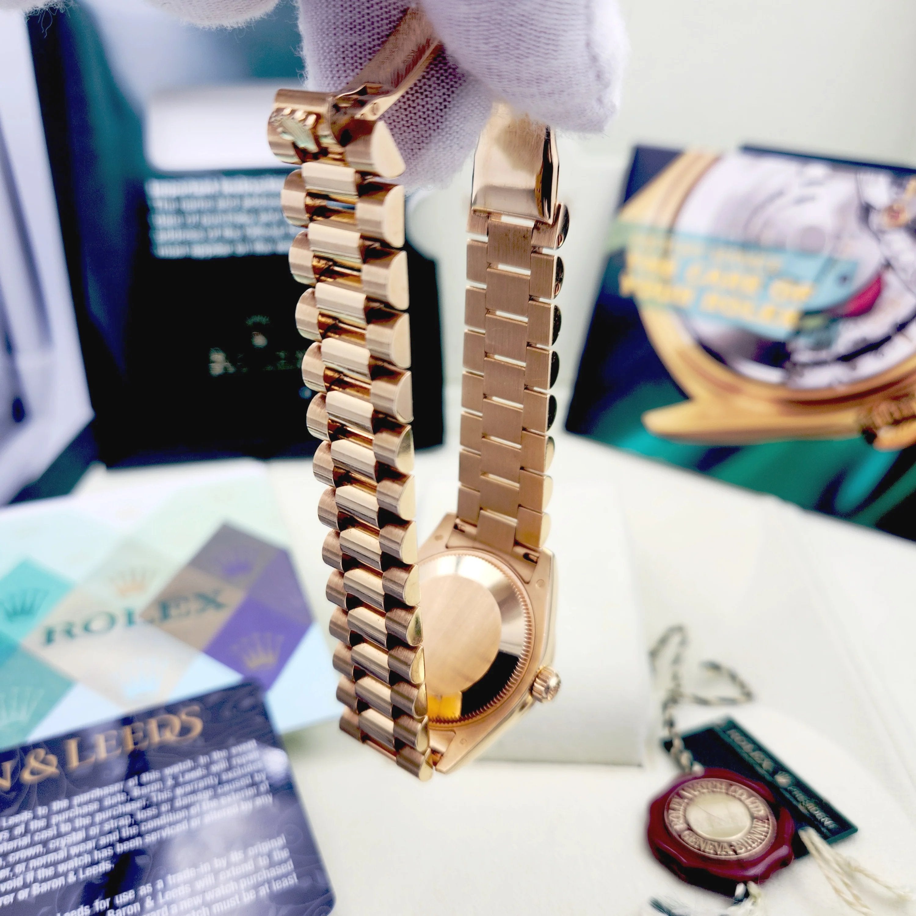 2010 Ladies Rolex 31mm Midsize Presidential 18K Solid Yellow Gold Watch with Mother of Pearl Diamond Dial and Diamond Bezel. (Pre-Owned 178288)