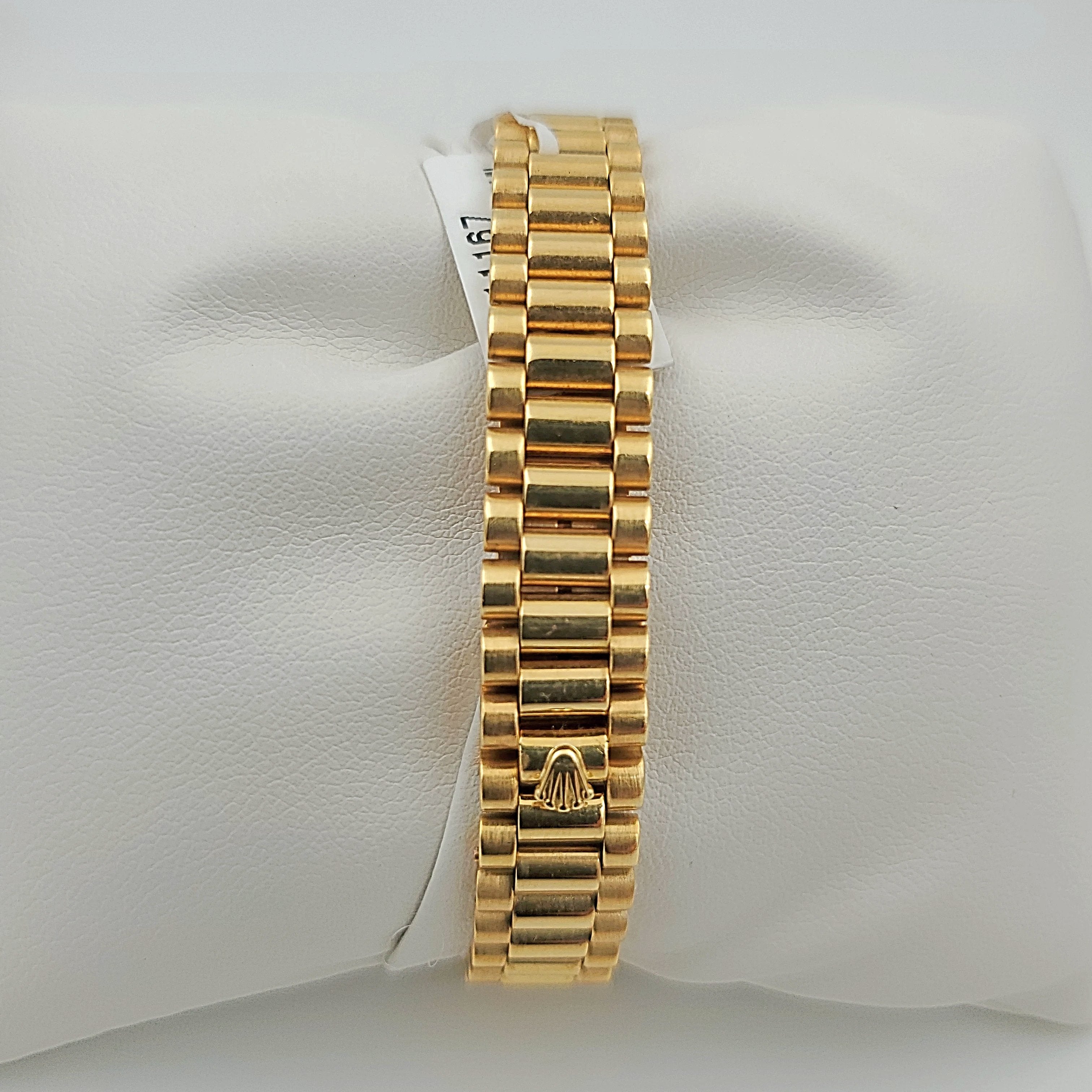 Ladies Rolex 26mm Presidential 18K Yellow Gold Watch with Black Diamond Dial and Diamond Bezel. (Pre-Owned)