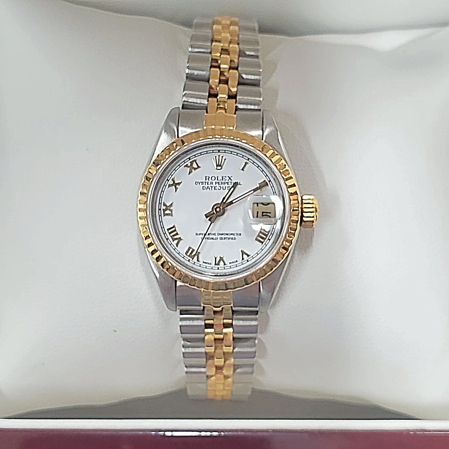 Ladies Rolex 18K Gold 26mm Two Tone DateJust Watch with Fluted Bezel, White Dial and Roman Numerals. (Pre-Owned)