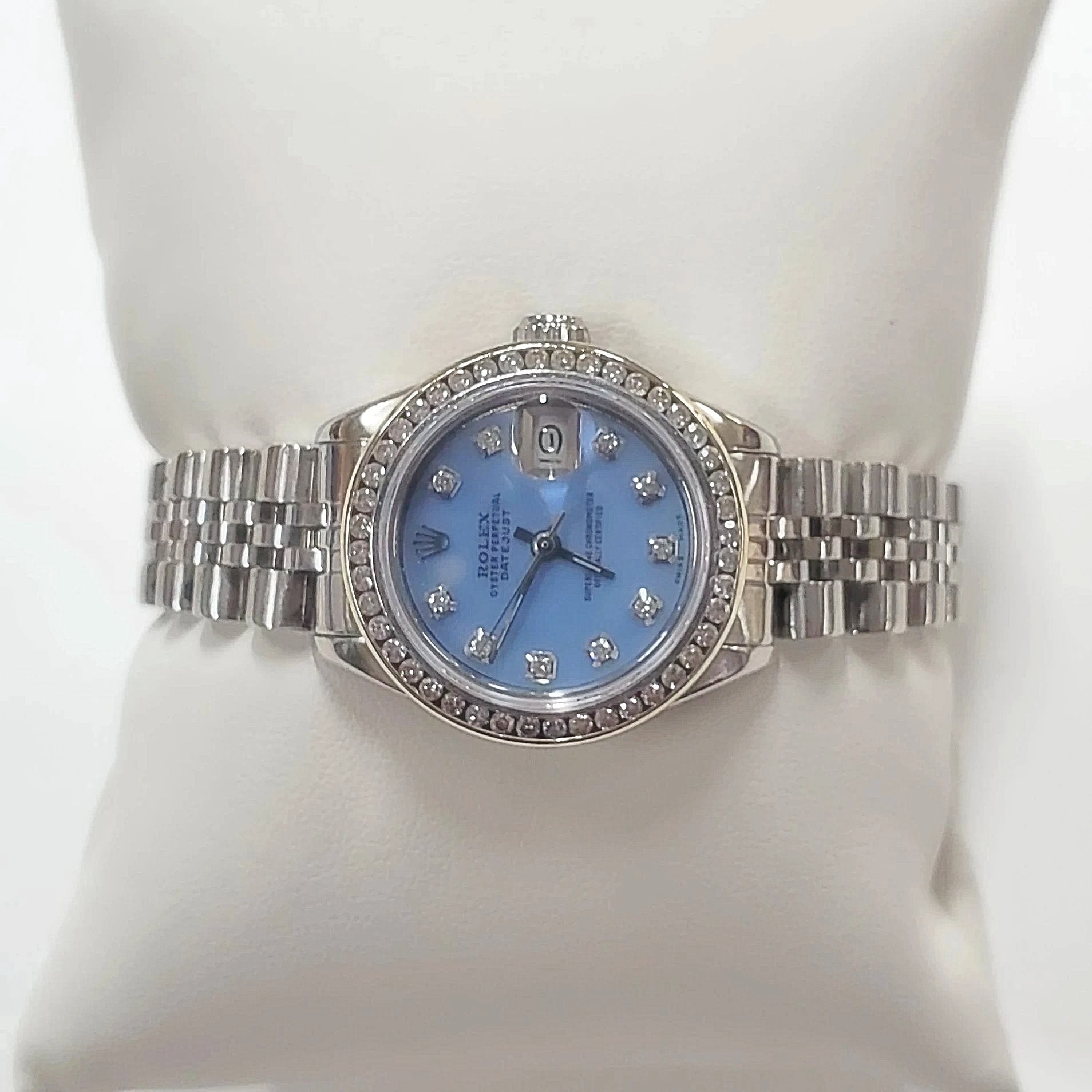 Ladies Rolex 26mm DateJust Stainless Steel Watch with Powder Blue Diamond Dial and Diamond Bezel. (Pre-Owned)