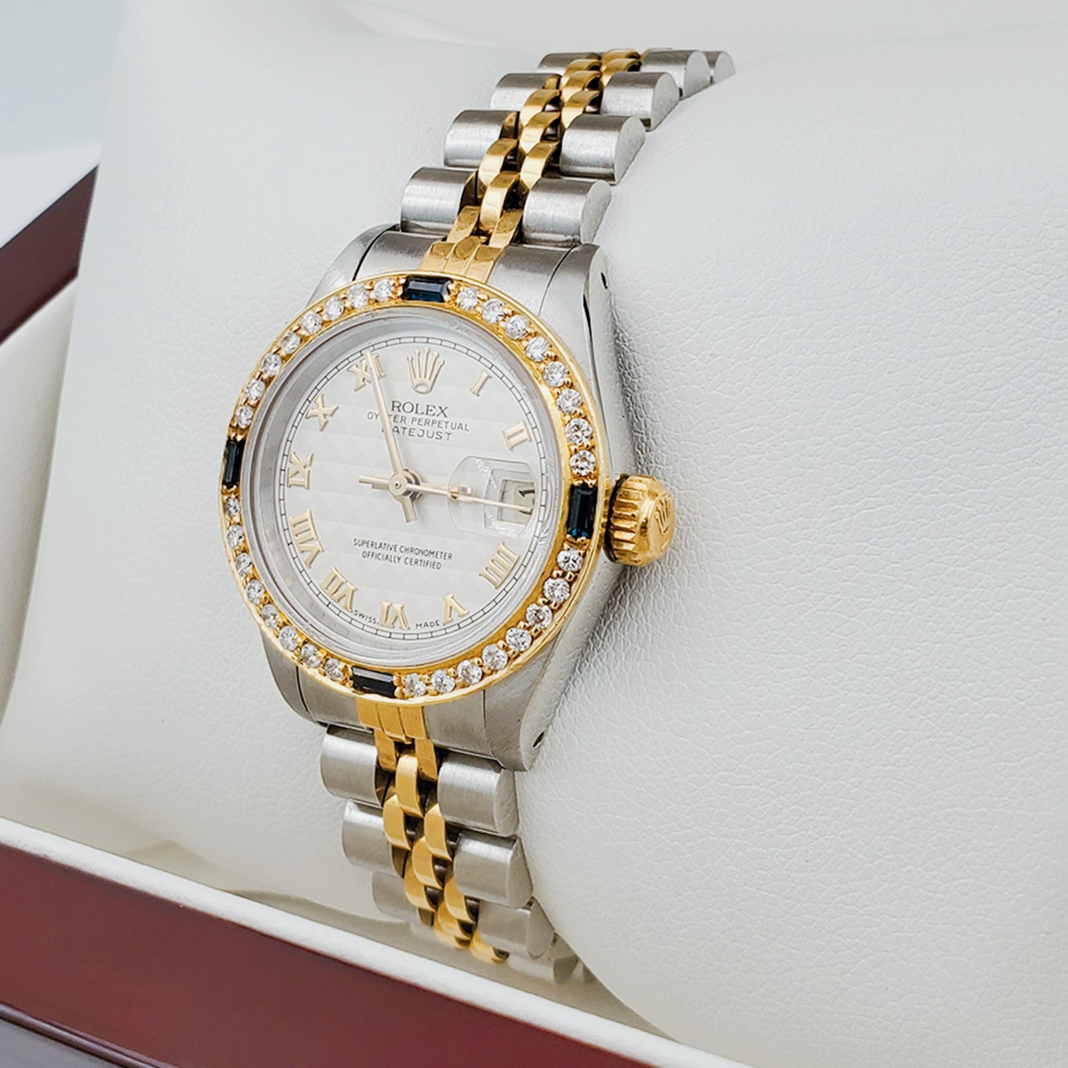 Ladies Rolex 18K Gold Two Tone 26mm DateJust Watch with Roman Numerals, Off-White Dial and Sapphire Diamond Bezel. (Pre-Owned)