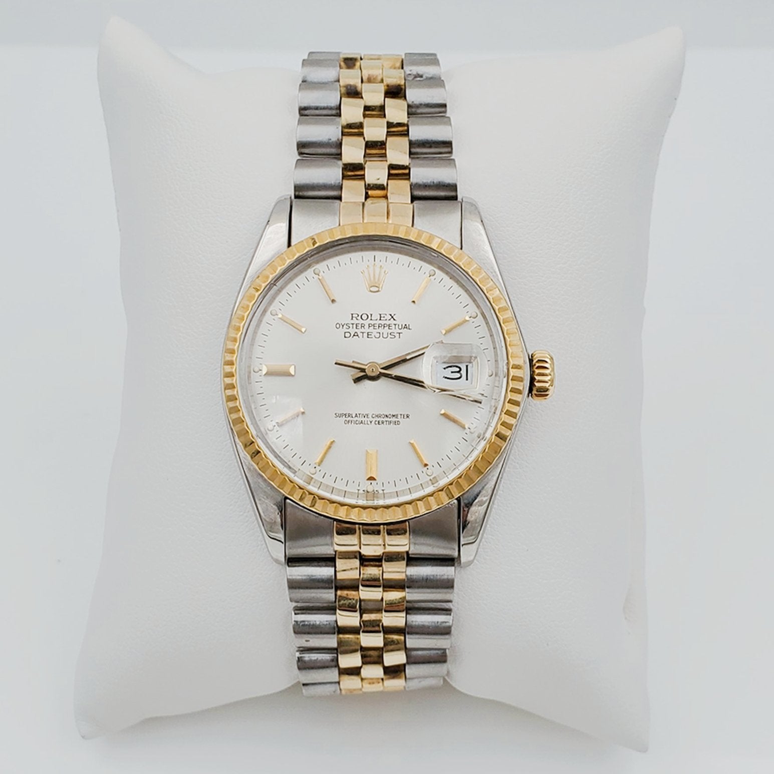 Men's Rolex 36mm DateJust 18k Gold / Stainless Steel Two Tone Watch with Silver Dial and Fluted Bezel. (Pre-Owned 16233)