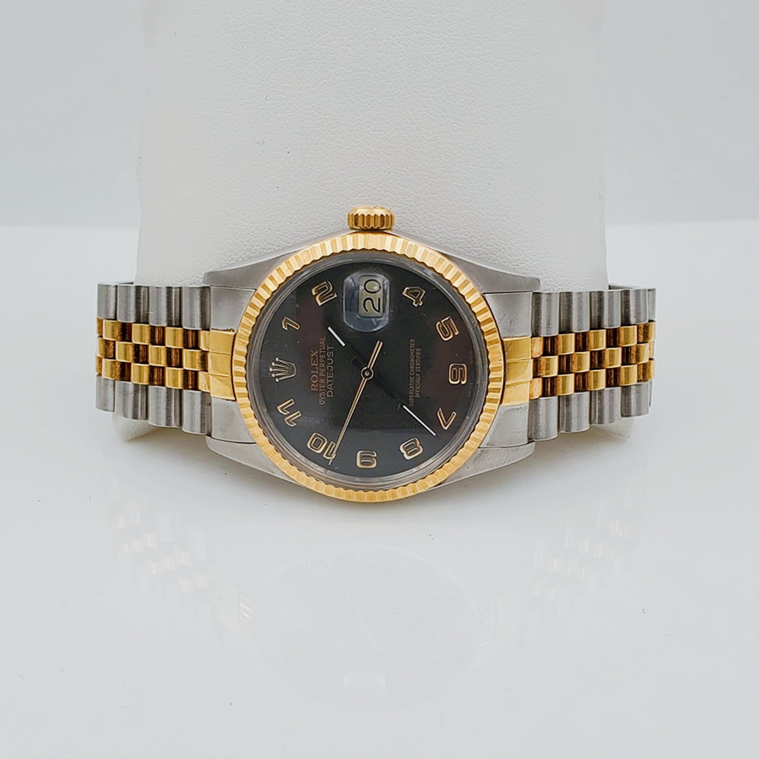 Men's Rolex 36mm DateJust 18k Gold / Stainless Steel Two Tone Watch with Gray/Black Dial and Fluted Bezel. (Pre-Owned)