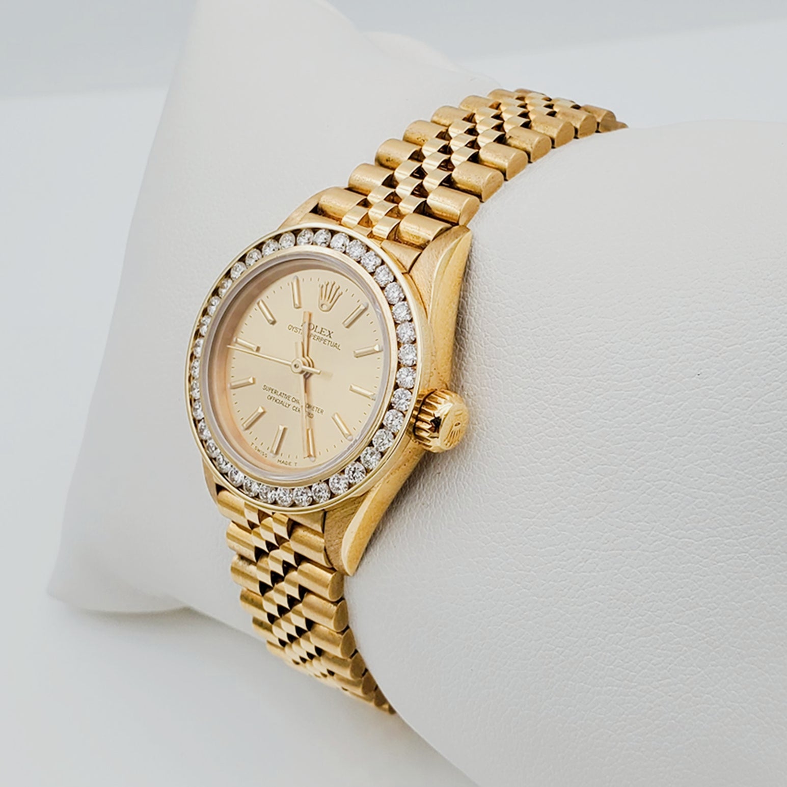 Women's Rolex 26mm DateJust 18K Solid Yellow Gold Watch with Champaign Dial and Custom Diamond Bezel. (Pre-Owned)