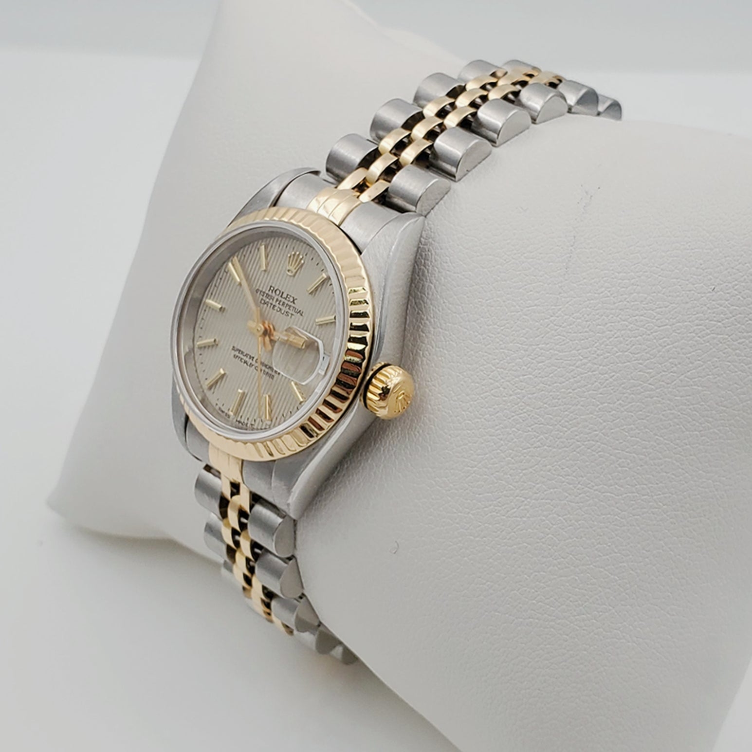 Women's Rolex DateJust Two-Tone 18K Gold 26mm Watch with Tapestry Dial and Fluted Bezel. (Pre-Owned)