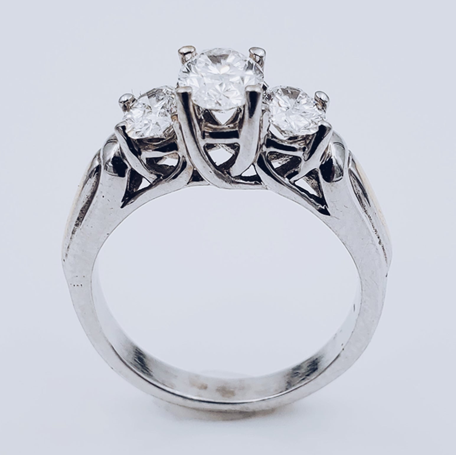 Women's 14K White Gold 3 Stone Oval Shape Diamonds 1.18 CT (SI Color H) 2.8 GR Total Weight Anniversary Band. (Size: 5.0)