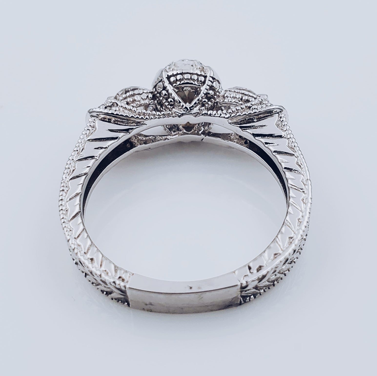 Women's 14K White Gold 0.62 CT Round Diamonds with Oval Shape Center Diamond, 5.3 GR Total Weight Anniversary Band. (Size: 6.5)