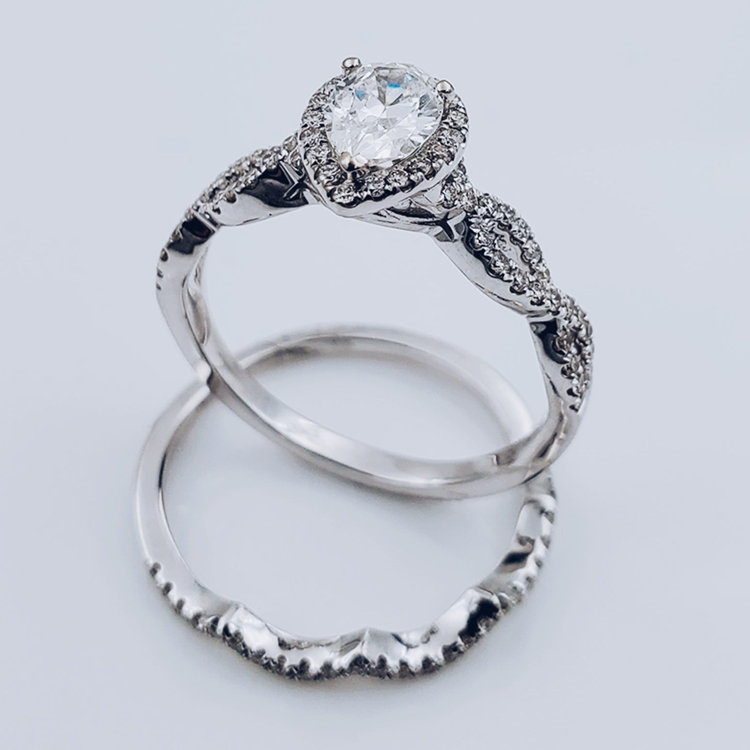 Women's 14K White Gold 2 PC Set with 90 Round Diamonds (0.42 CT) and Pear Shape Center Diamond 0.51 CT (SI Color I ) 1.80 GR Wedding Ring. (Size: 0.0)