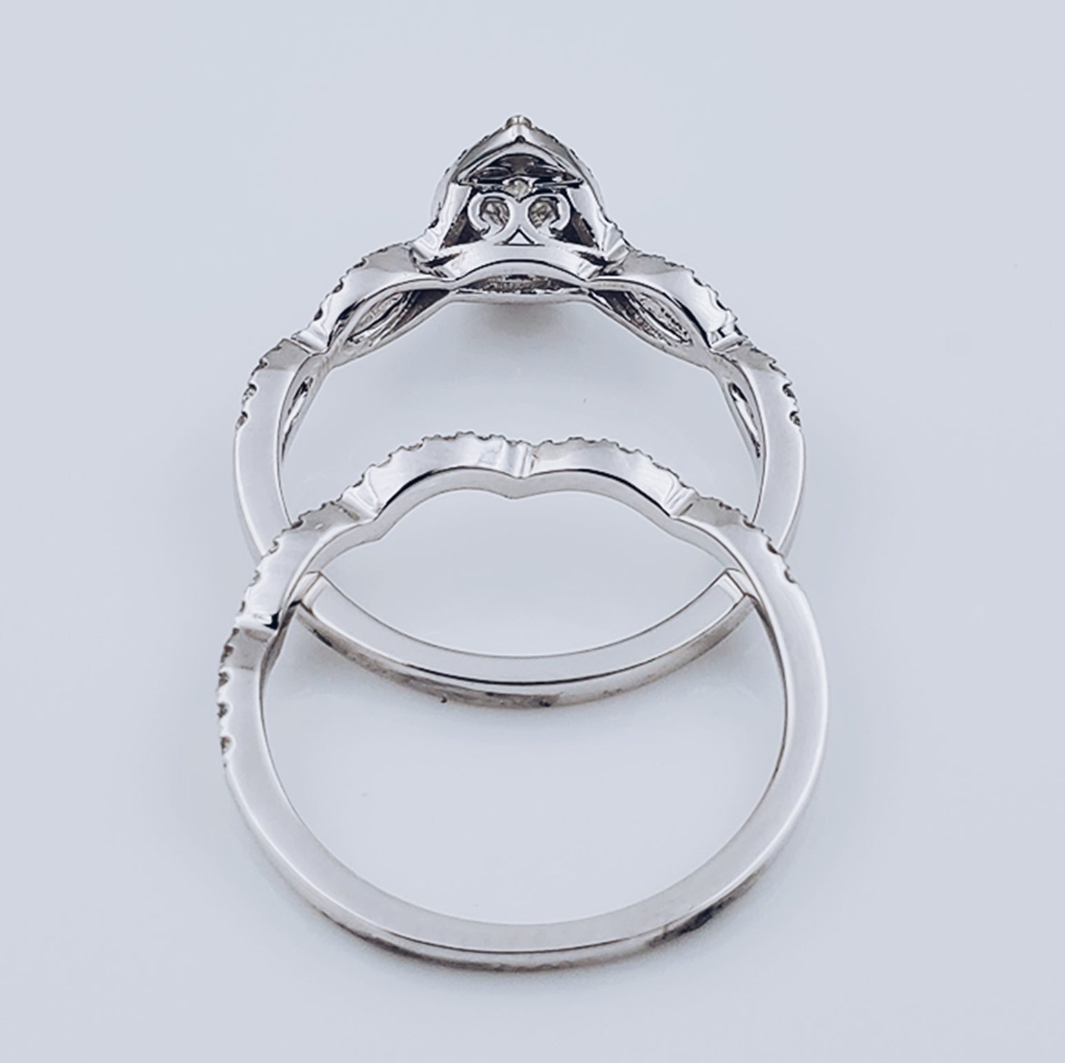 Women's 14K White Gold 2 PC Set with 90 Round Diamonds (0.42 CT) and Pear Shape Center Diamond 0.51 CT (SI Color I ) 1.80 GR Wedding Ring. (Size: 0.0)