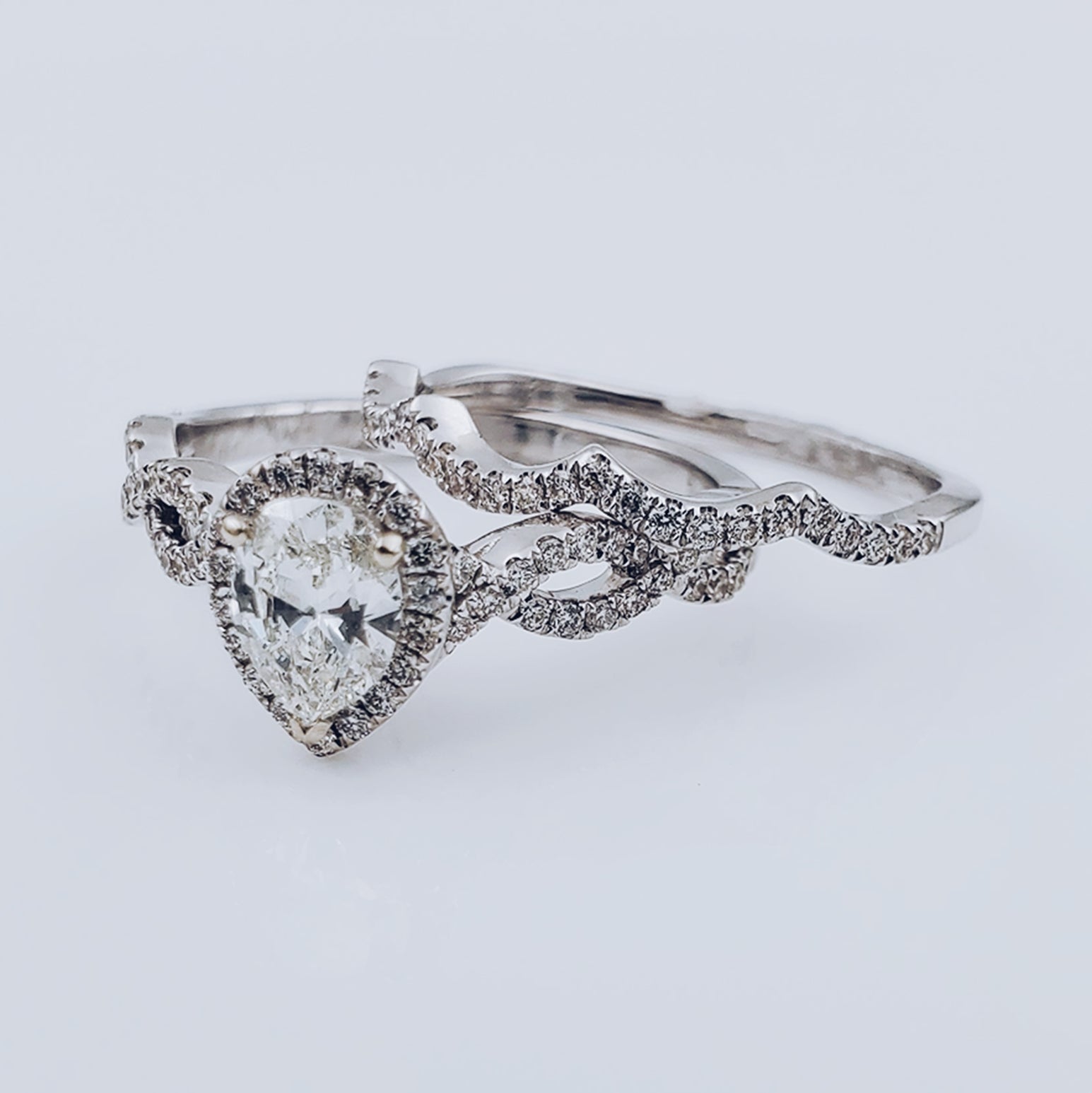 Women's 14K White Gold 2 PC Set with 90 Round Diamonds (0.42 CT) and Pear Shape Center Diamond 0.51 CT (SI Color I ) 1.80 GR Wedding Ring. (Size: 0.0)