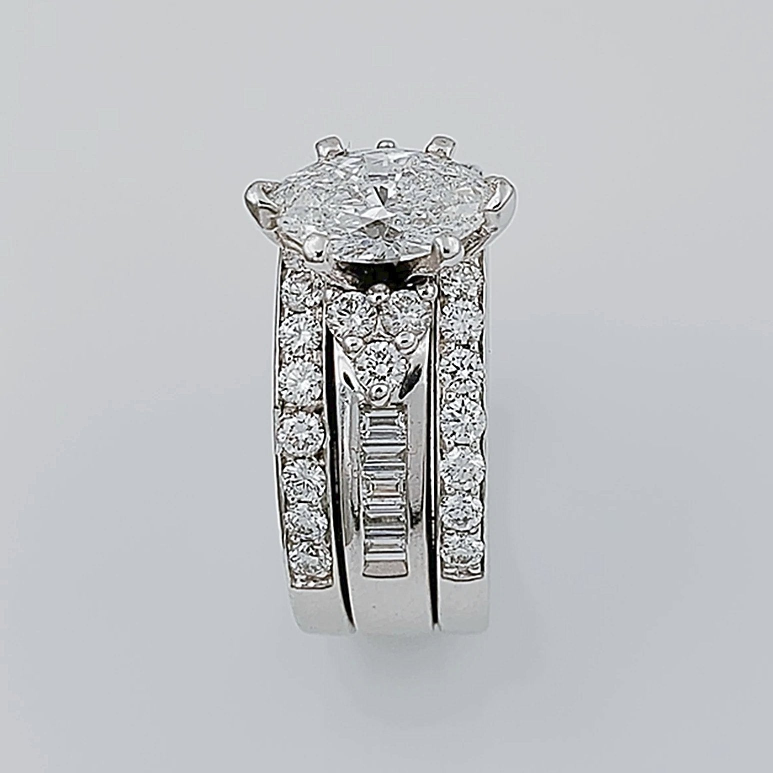 Women's 18K White Gold with 1.02 CT Marquis Diamond (SI Color H) 12.7 GR Total Weight Wedding Ring. (Size: 6.5)