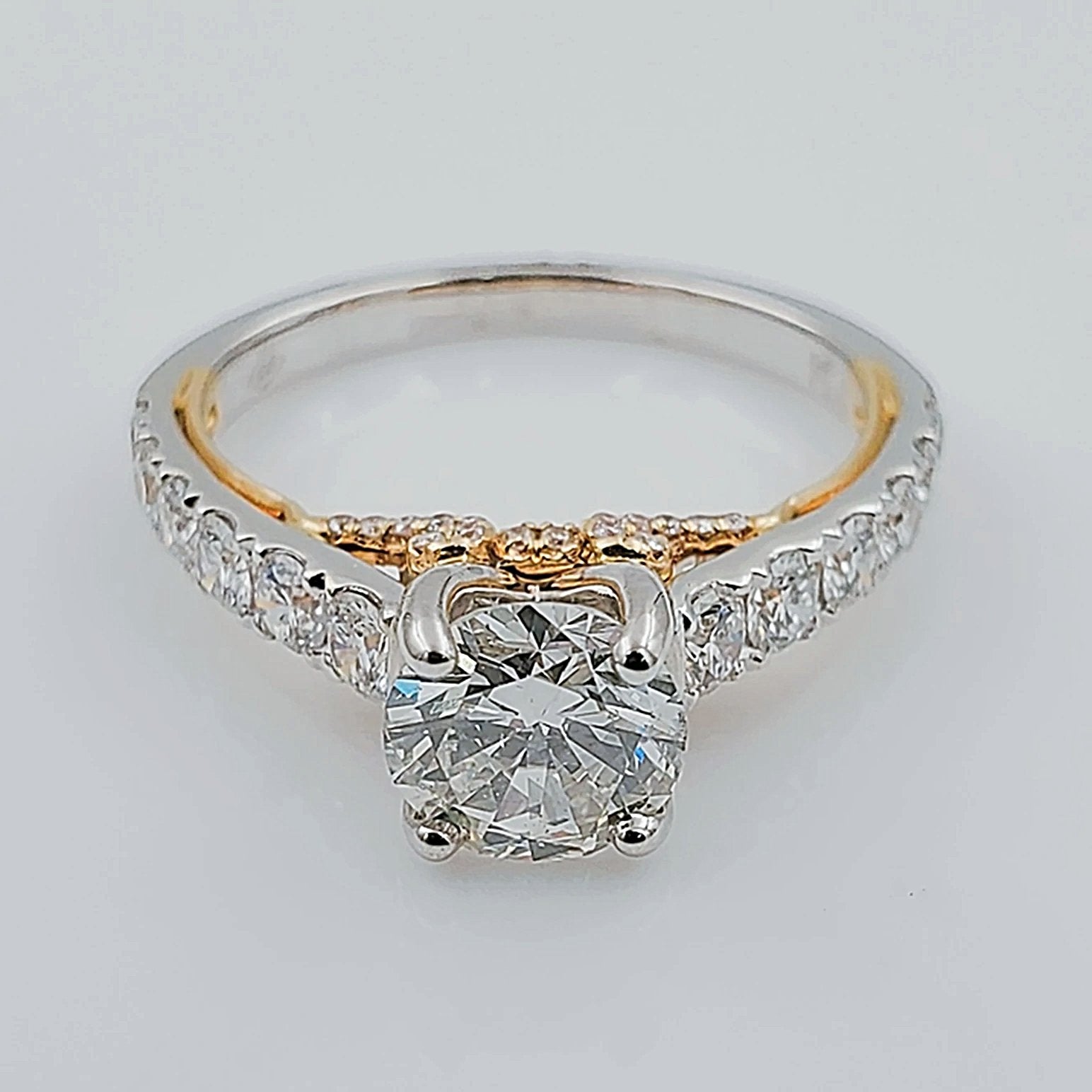 Women's 18K White Gold with 0.98 CT Round Diamond (SI1 Color G) 3.25 GR Total Weight Wedding Ring. (Size: 6.25)