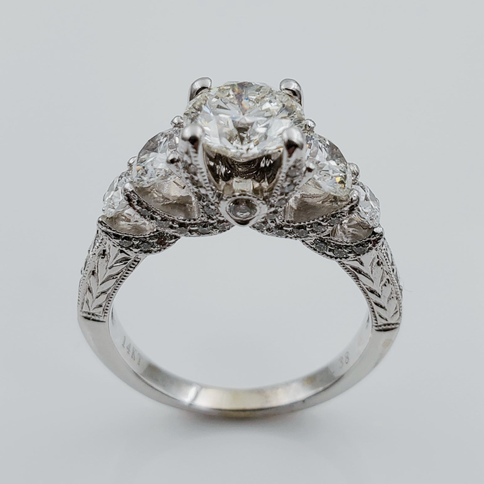 Women's 14K Beautiful White Gold with 1.25 CT Round Center Diamond (SI2 Color HI) Wedding Ring. (Size: 5.25)