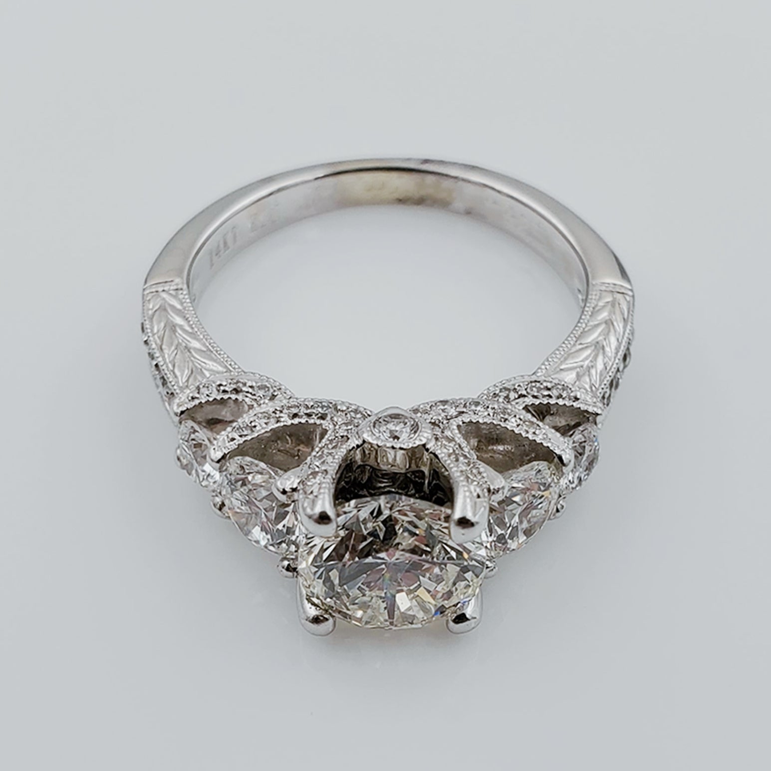 Women's 14K Beautiful White Gold with 1.25 CT Round Center Diamond (SI2 Color HI) Wedding Ring. (Size: 5.25)